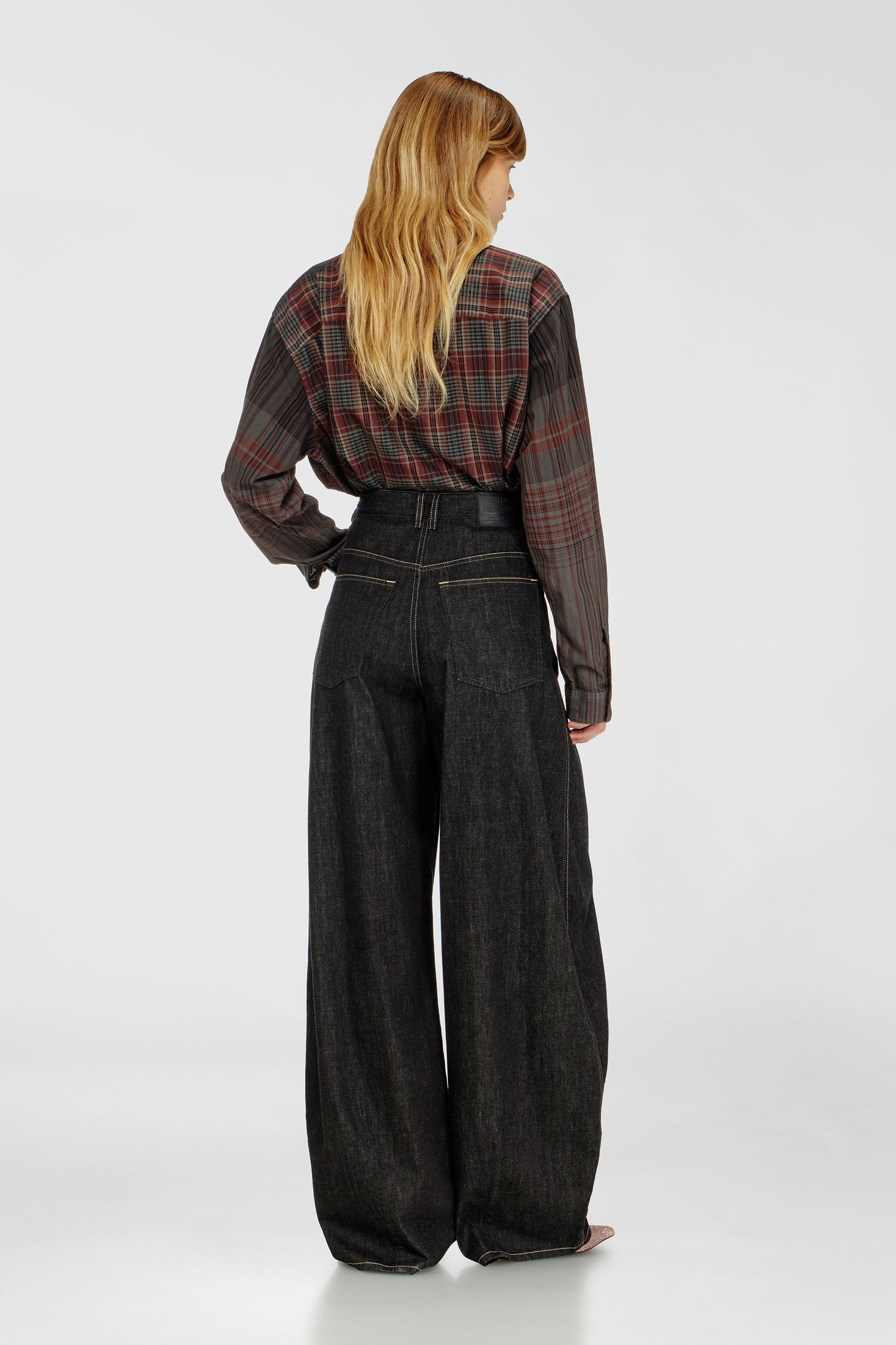 Diesel - Relaxed Jeans 1987 D-Khelz 09R42 Donna, Nero/Grigio scuro - Image 3