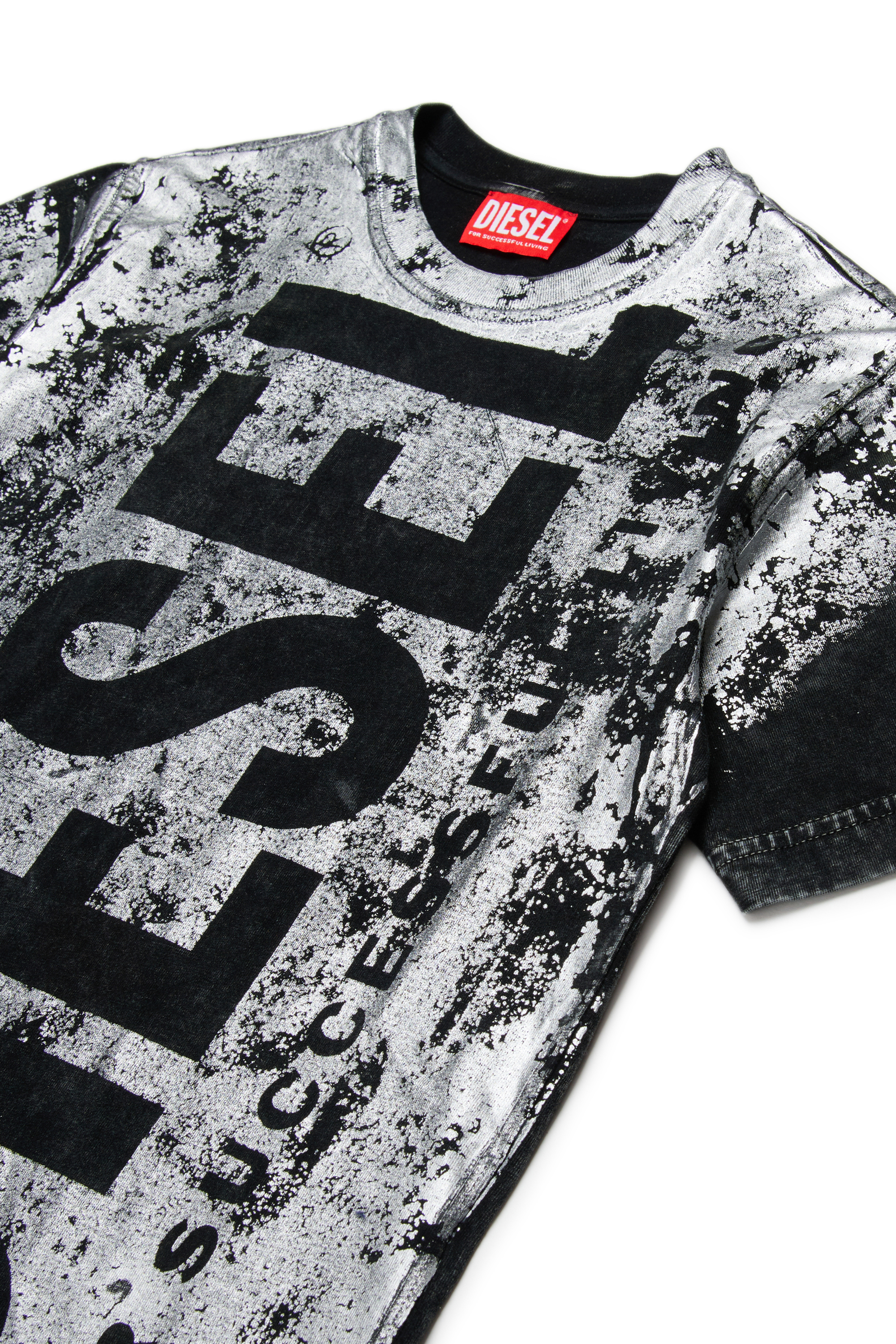 Diesel - TABOXTAR2 OVER, T-shirt con stampa effetto gesso Uomo in Nero - 3