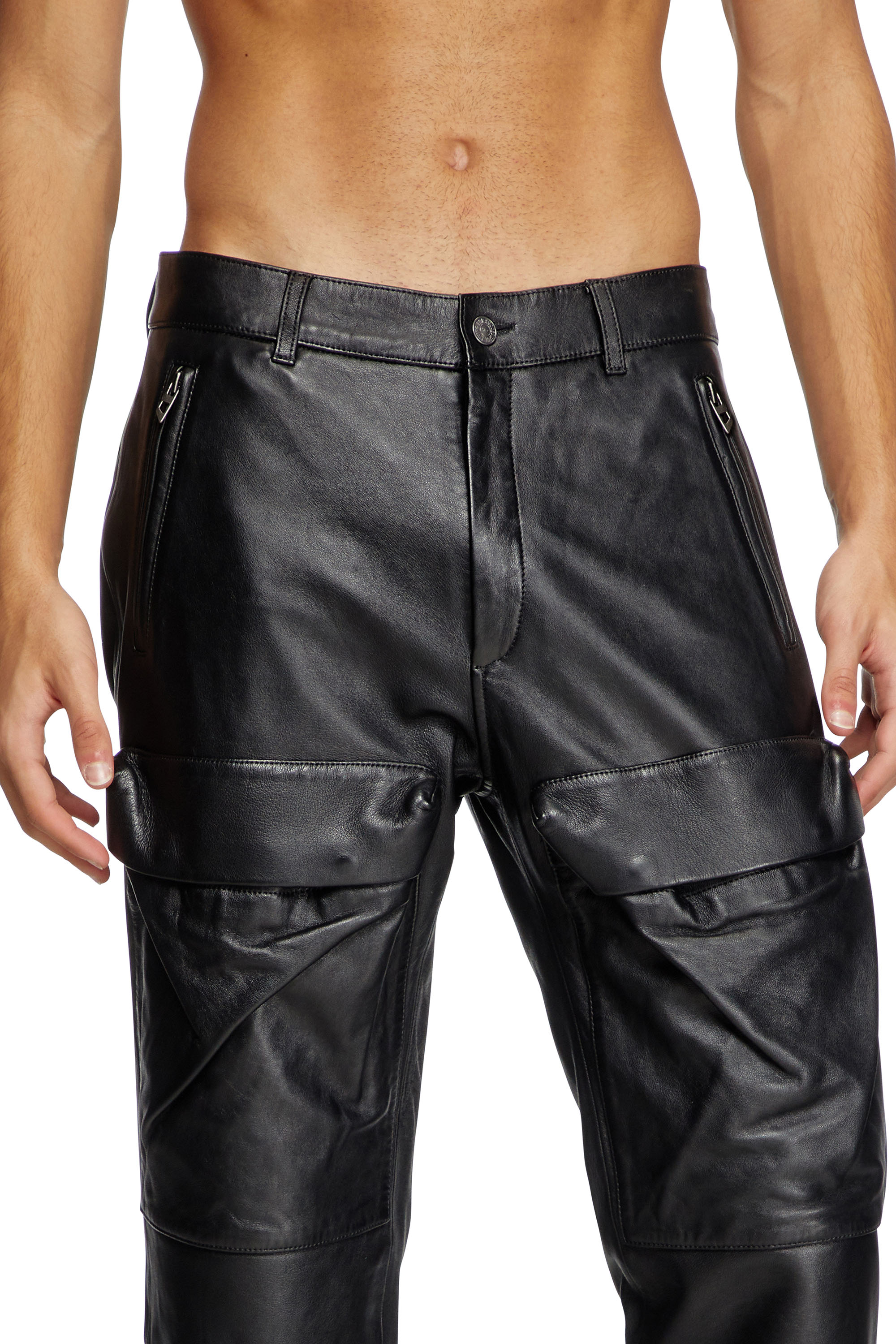 Diesel - P-GAST, Pantaloni in pelle con tasche utility Uomo in Nero - 5