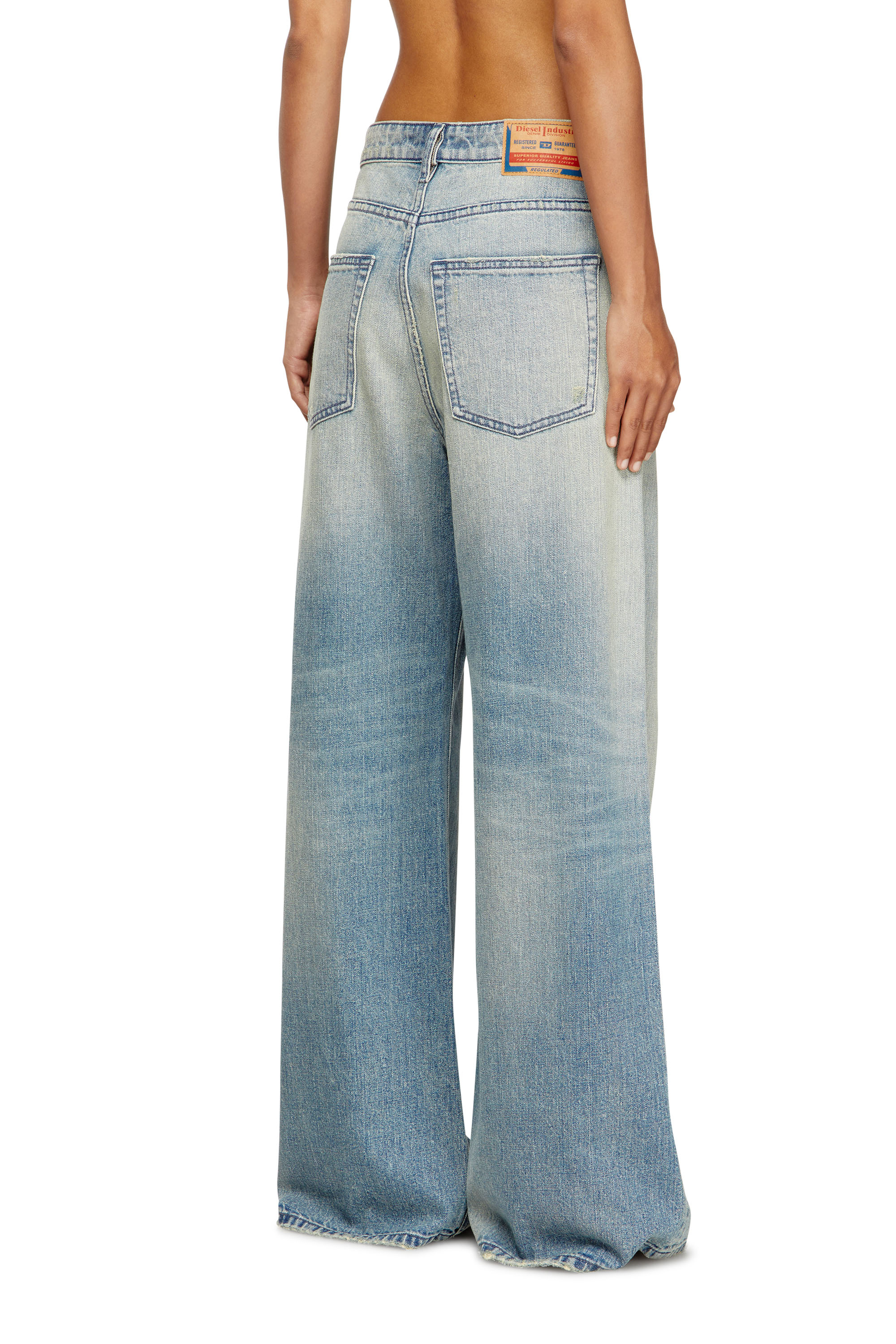 Diesel - Relaxed Jeans 1996 D-Sire 0DBEC Donna, Blu Chiaro - Image 4