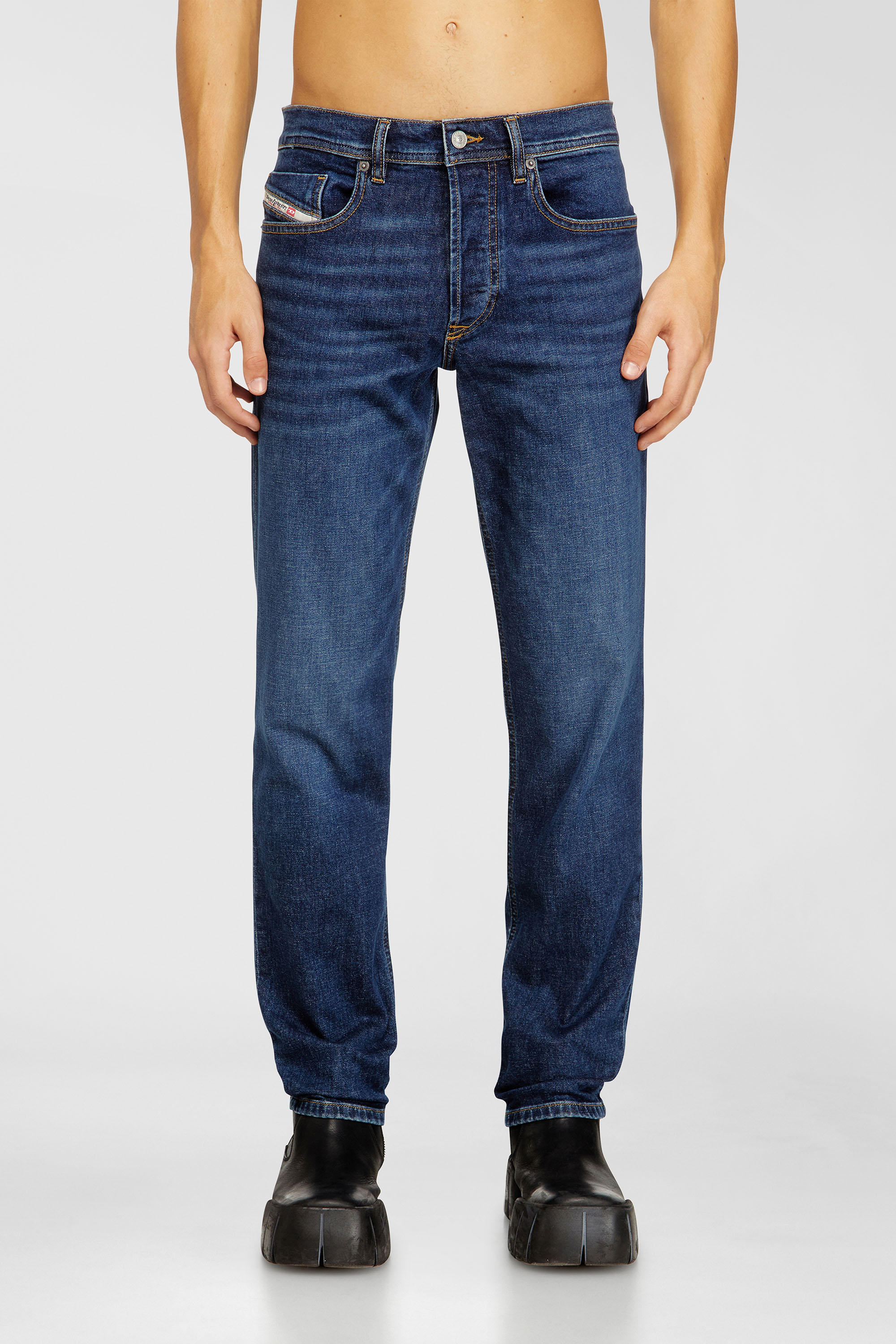 Diesel - Regular Jeans 2023 D-Finitive 0ADBG Uomo, Blu medio - Image 2
