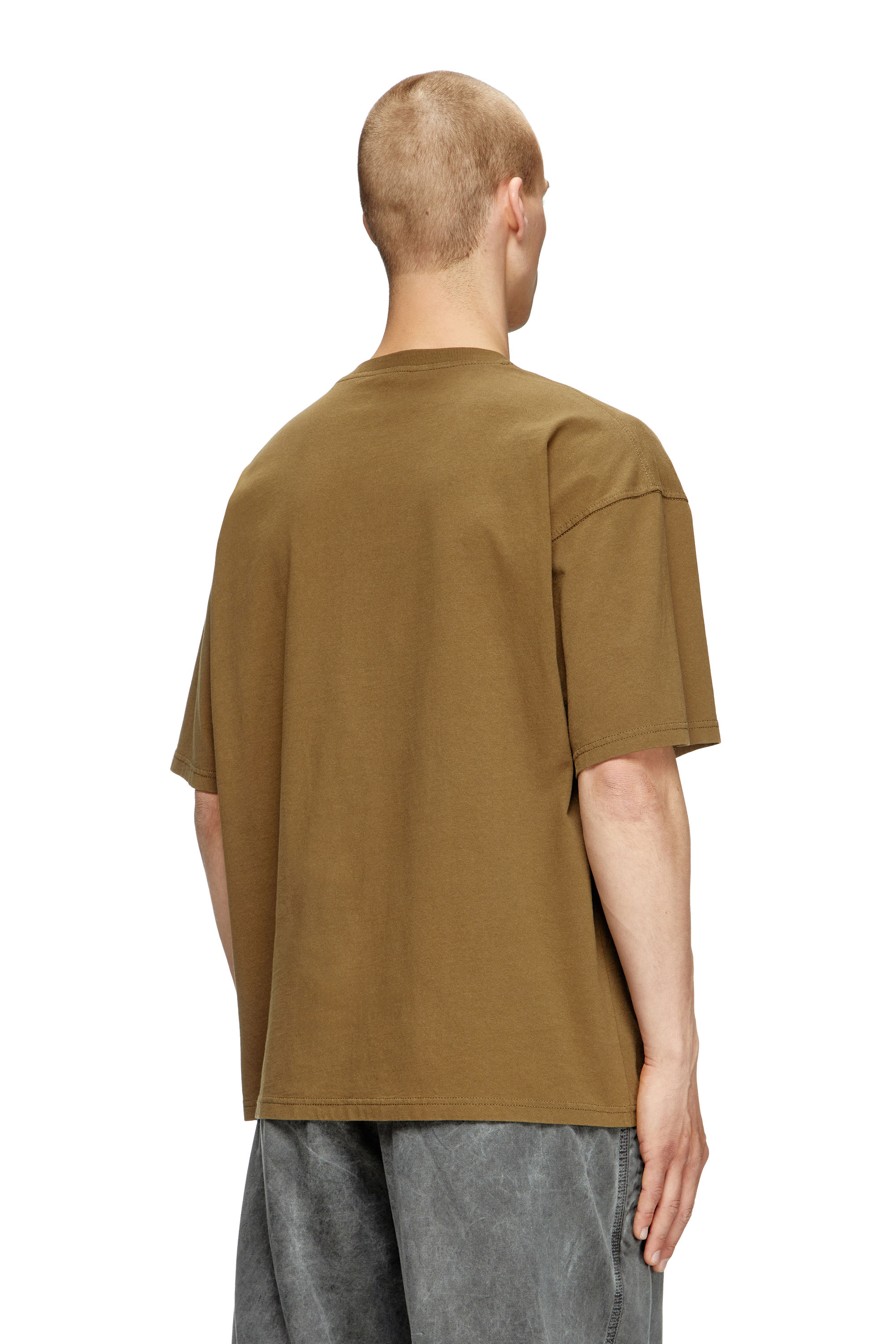 Diesel - T-BOXT-N14, T-shirt con stampa distressed floccata Uomo in Verde - 4