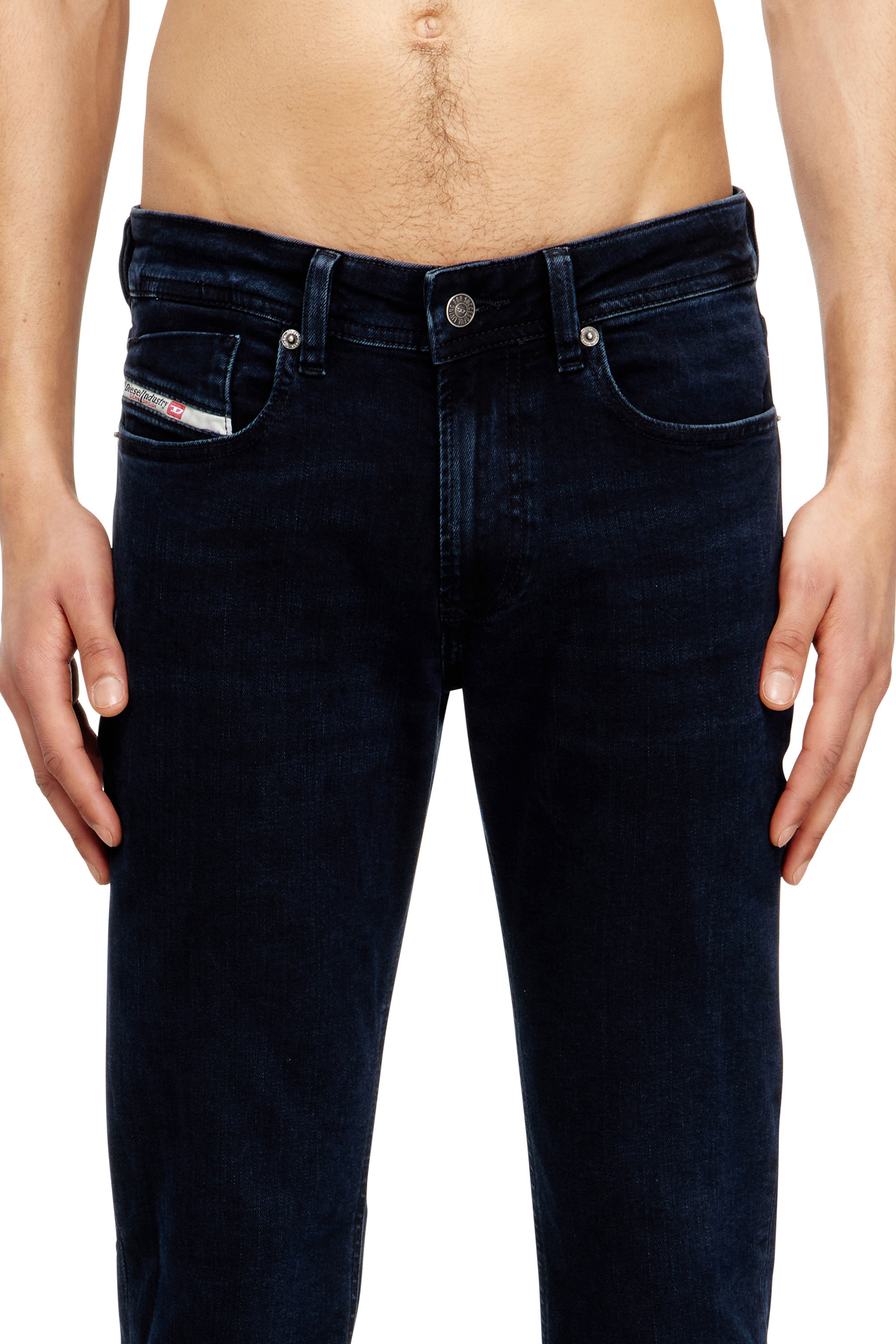 Diesel - Skinny Jeans 1979 Sleenker 0KBBG Uomo, Blu Scuro - Image 4