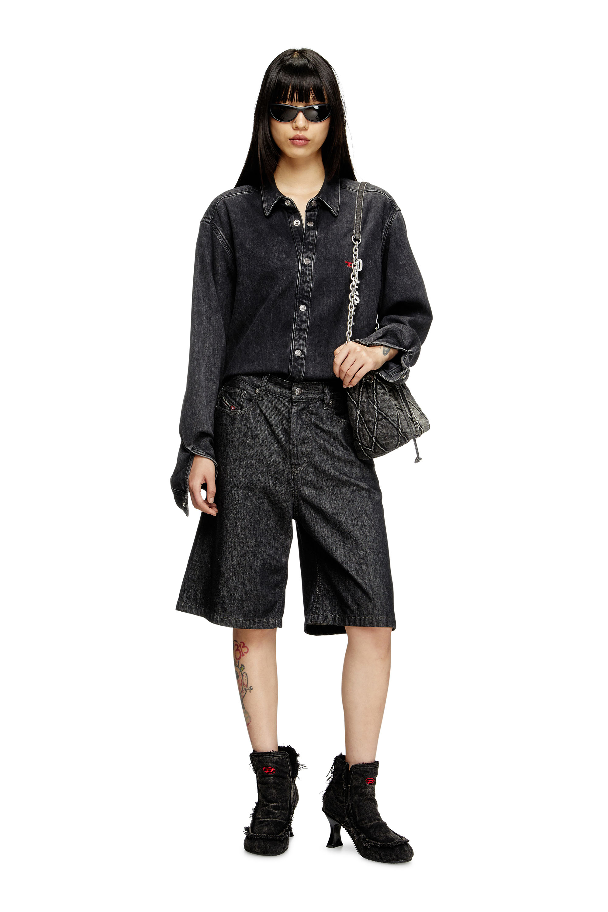 Diesel - DE-SIRE-SHORT, Short in denim rinse-wash Donna in Nero - 2