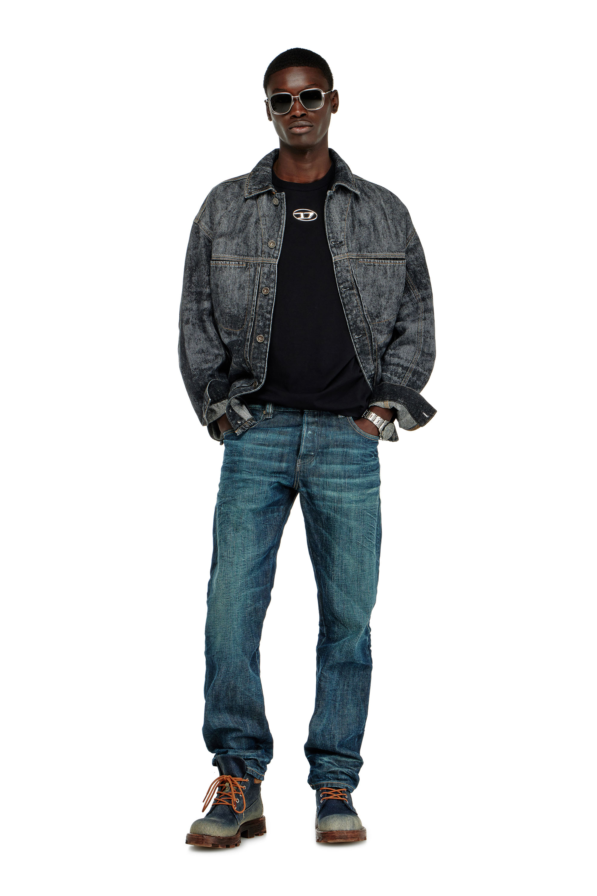 Diesel - T-ADJUST-OD, T-shirt con Oval D metallica Uomo in Nero - 1