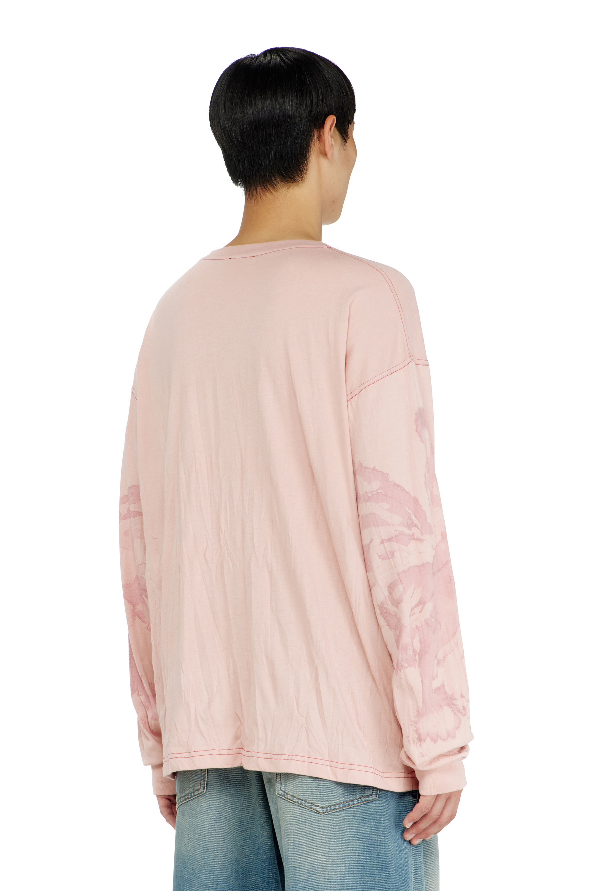 Diesel - T-BOXT-LS-AA4, T-shirt relaxed a manica lunga con stampa macchiata Uomo in Rosa - 4