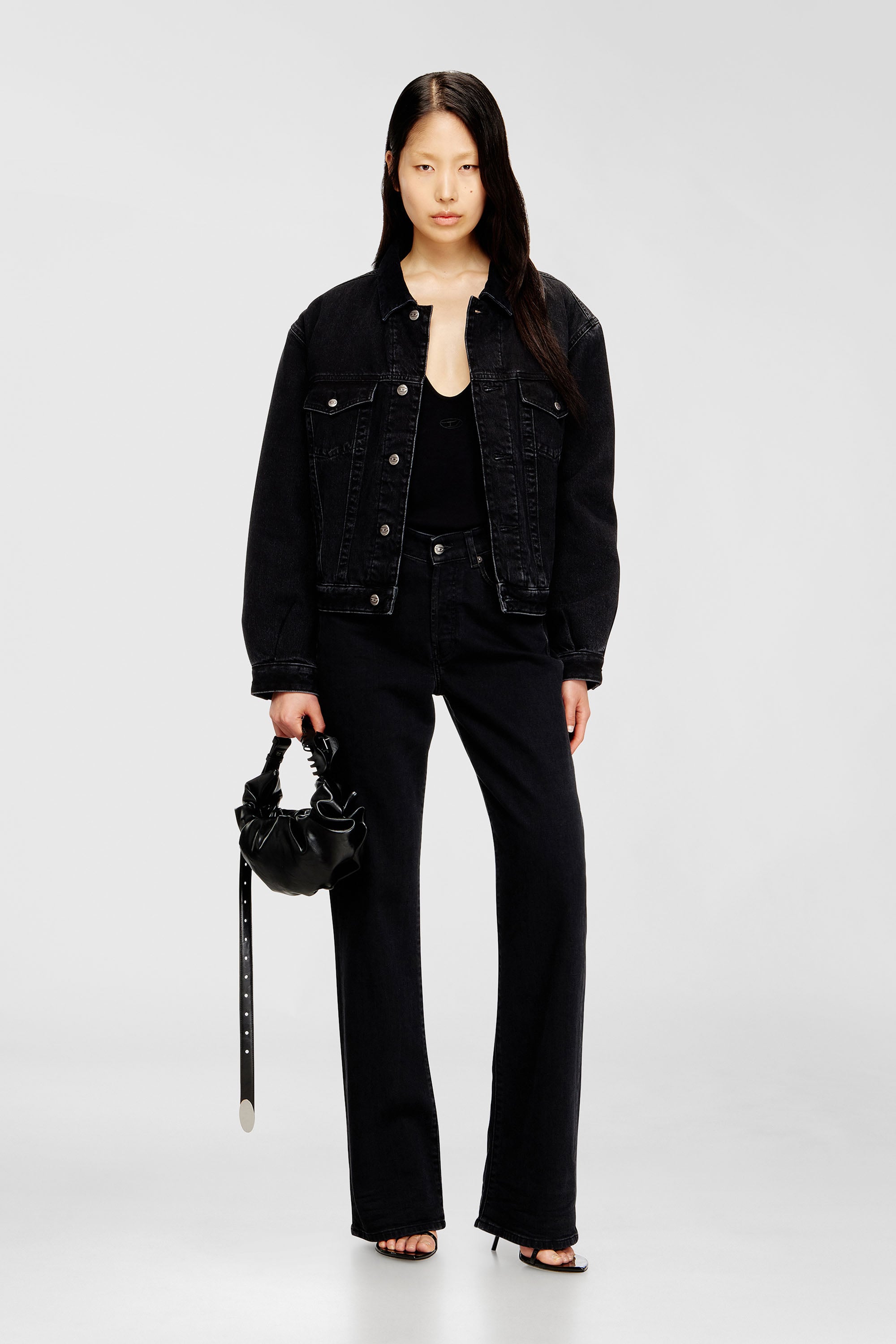 Diesel - D-RANGER-T, Giacca trucker imbottita in denim Unisex in Nero - 2
