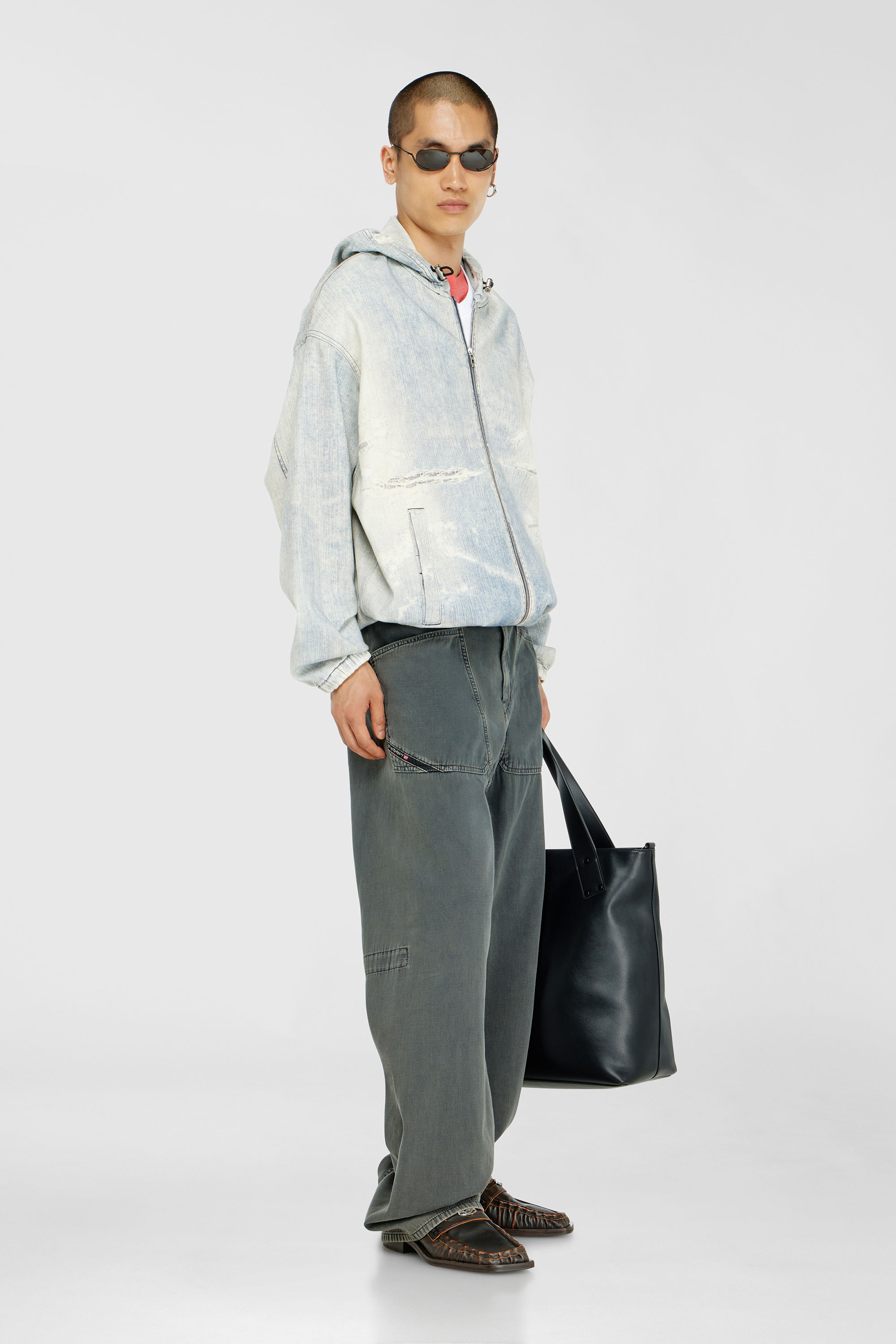 Diesel - Relaxed Jeans D-Zeta 068WR Uomo, Grigio - Image 1