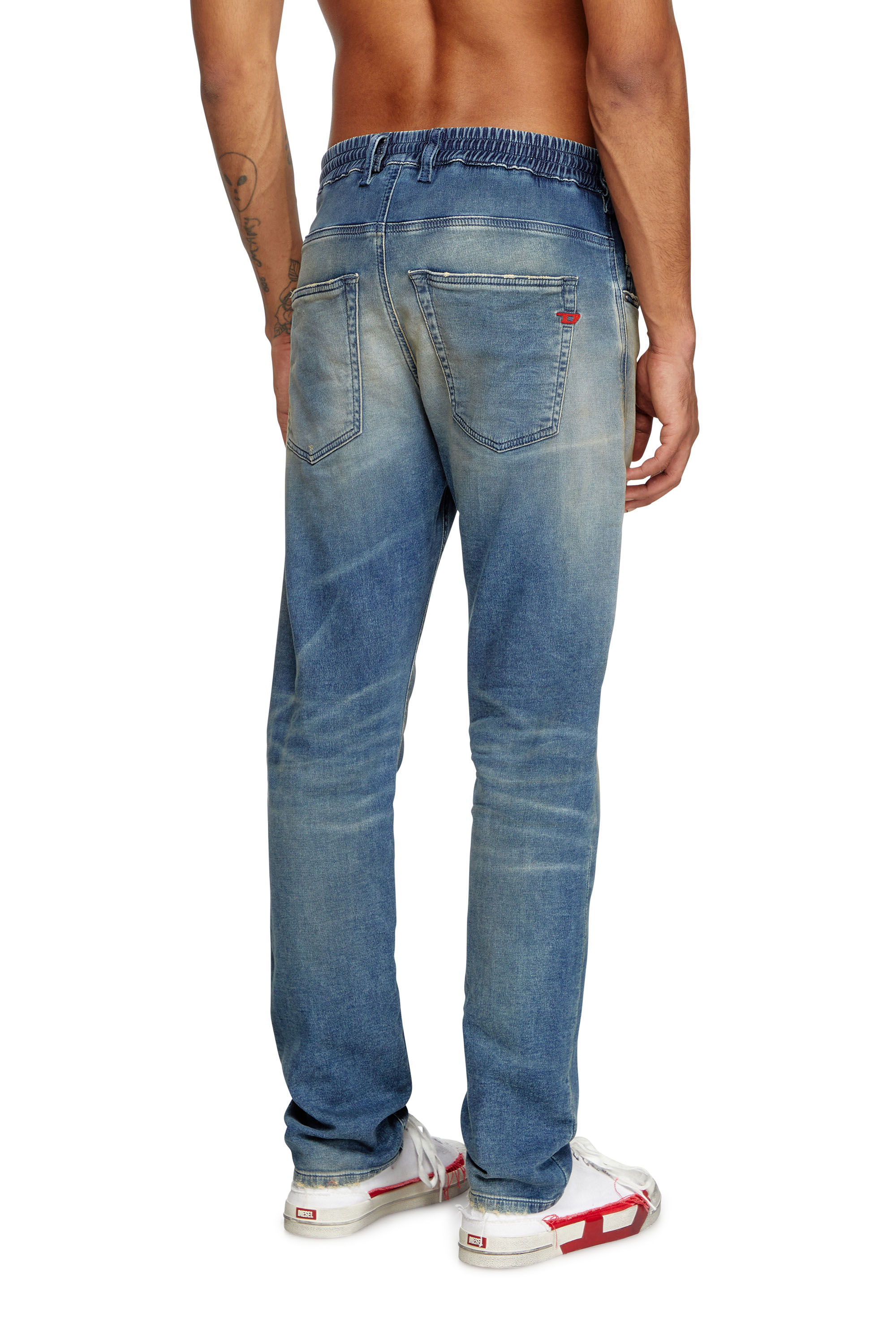 Diesel - Regular 2030 D-Krooley Joggjeans® 068PQ Uomo, Blu medio - Image 4