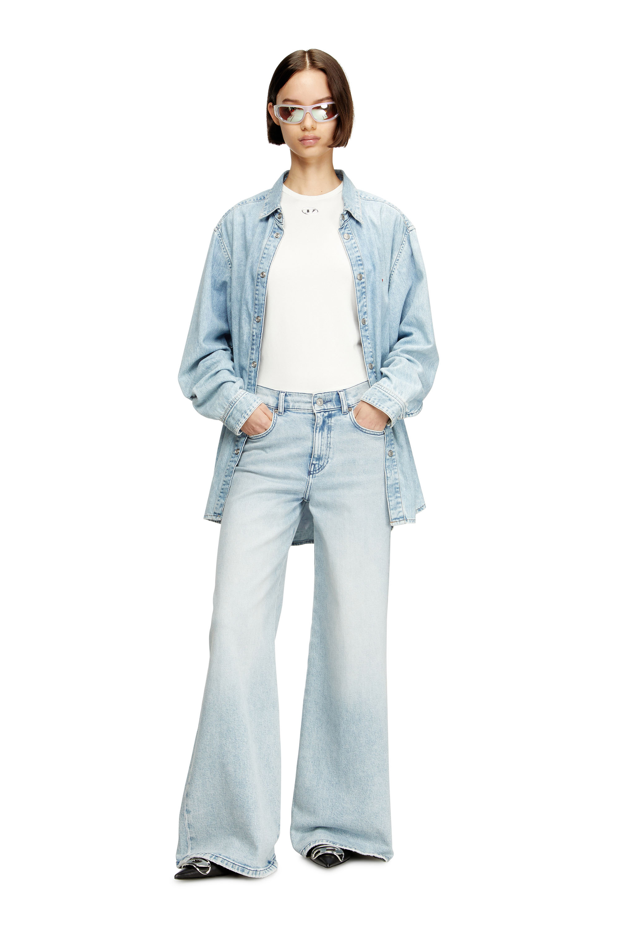 Diesel - T-UNCUTIESLONG-OD, T-shirt slim-fit con Oval D metallico Donna in Bianco - 1