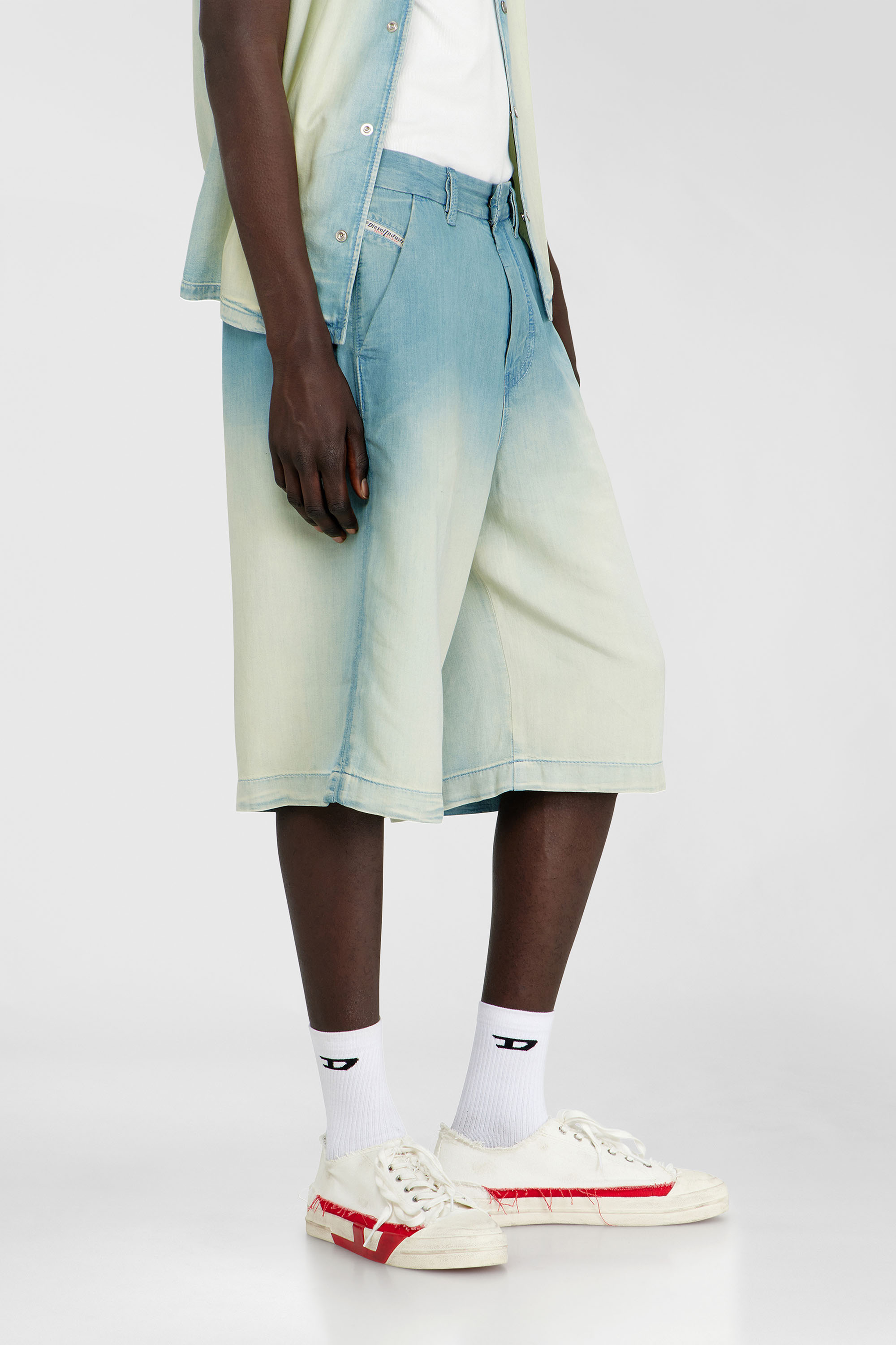 Diesel - D-TYLOR-SHORT-S, Shorts in denim fluido sovratinto Uomo in Blu - 5