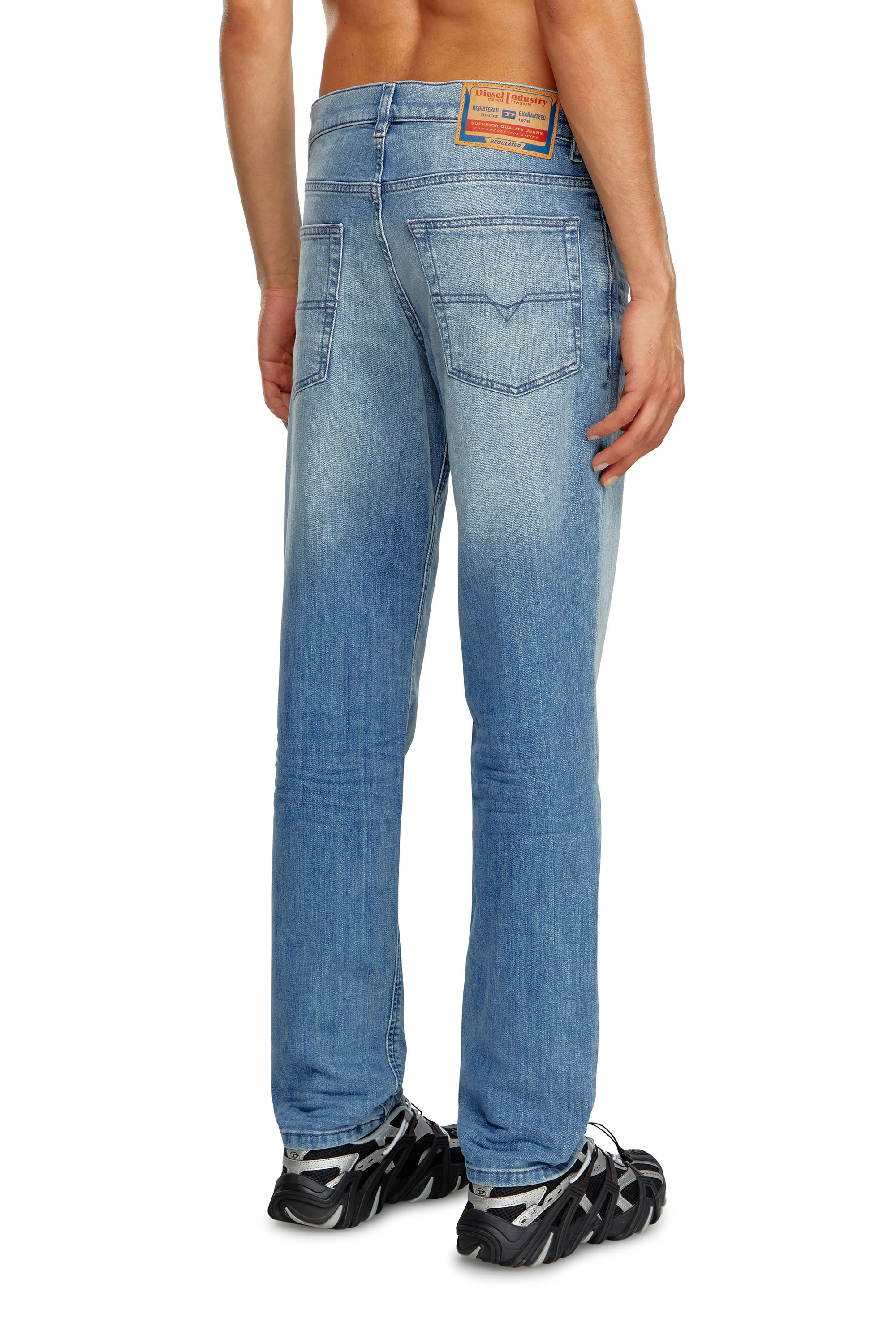 Diesel - Tapered Jeans 2023 D-Finitive 0GRDI, Blu Chiaro - Image 4