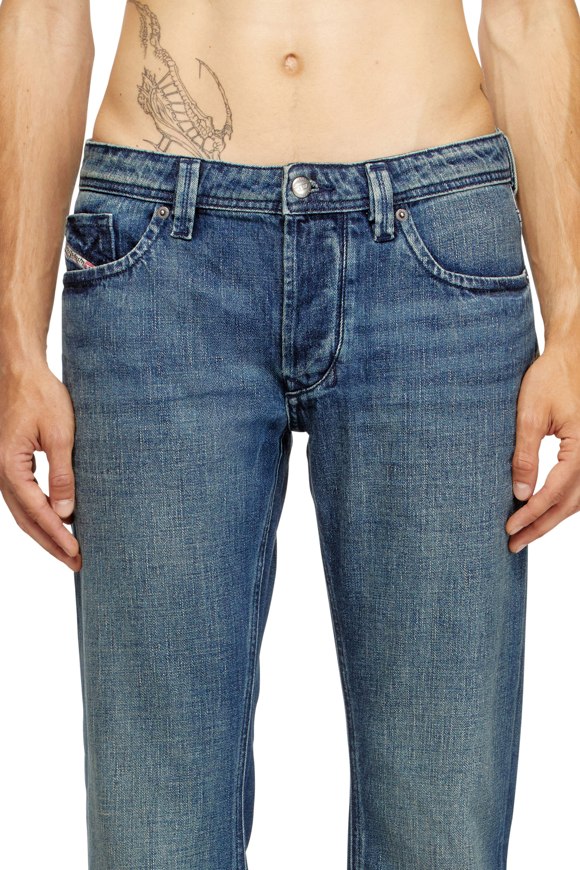 Regular Jeans 1985 Larkee 0DBDS, Blu Scuro Diesel - Regular Jeans 1985 Larkee 0DBDS Uomo, Blu Scuro - Image 5