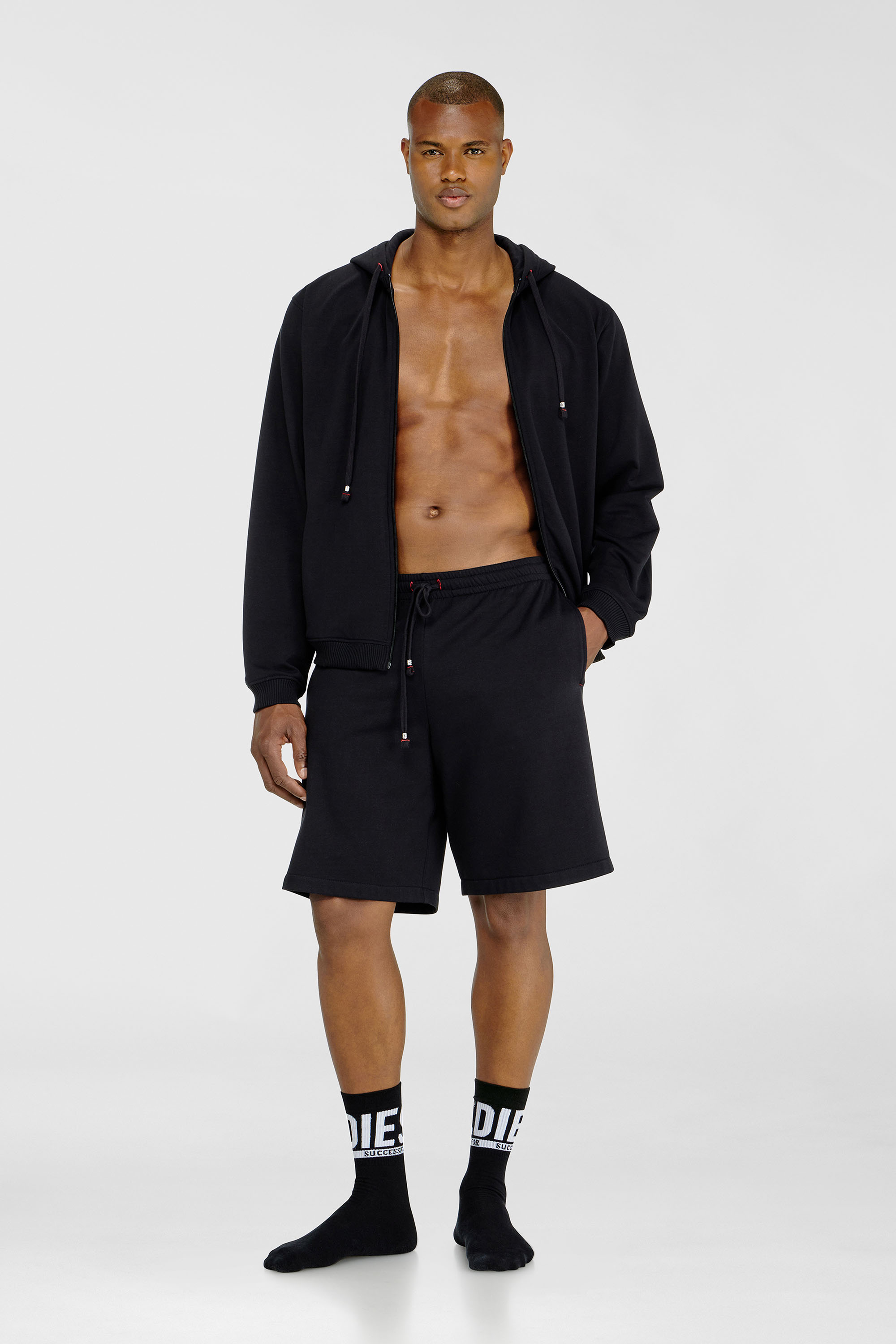 Diesel - LUCAS-D-CORE, Shorts in misto cotone smerigliato Uomo in Nero - 1