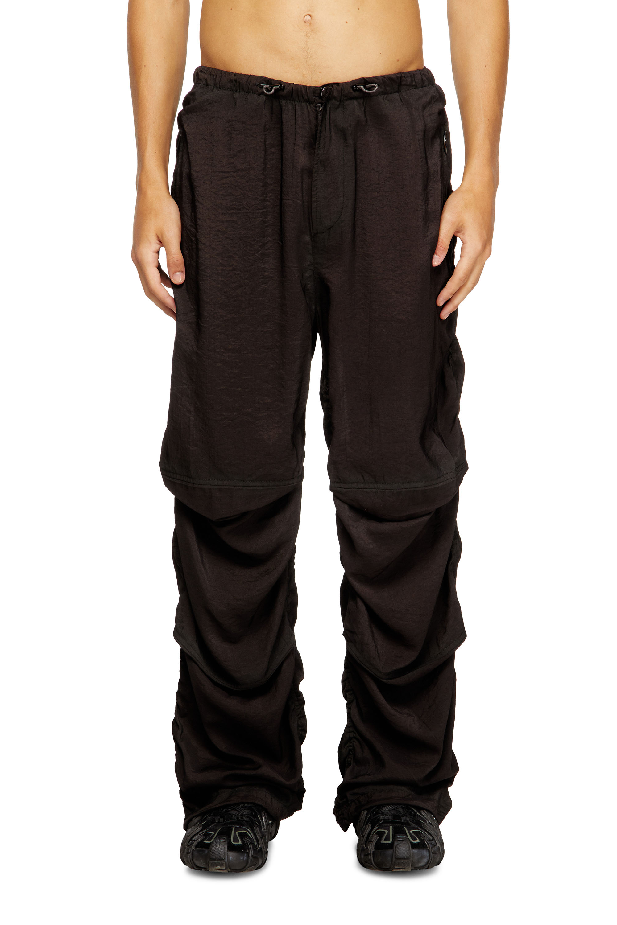 Diesel - P-DAILY, Pantaloni utility in tessuto leggero stropicciato Uomo in Nero - 1