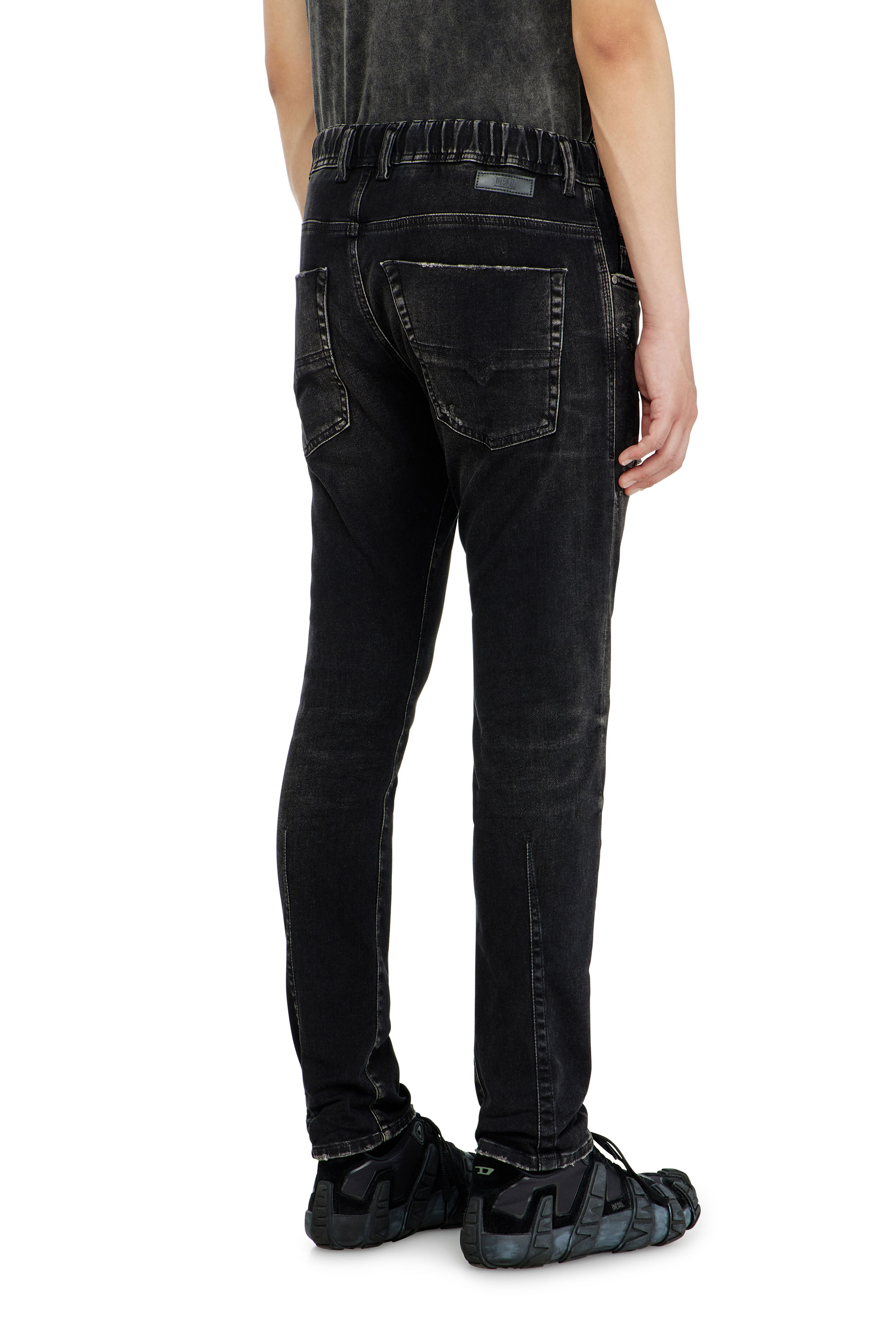 Diesel - Regular 2030 D-Krooley Joggjeans&reg; 09Q22 Uomo, Nero/Grigio scuro - Image 4
