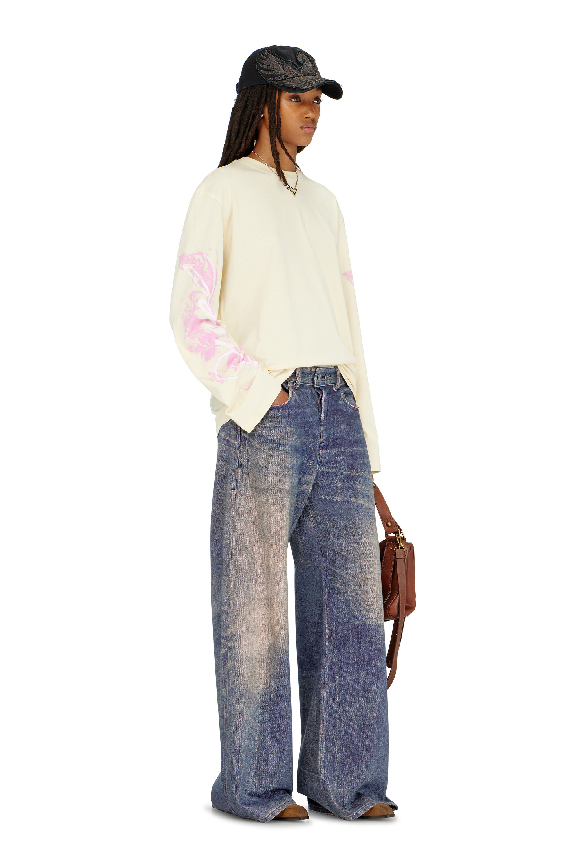 Diesel - T-HILARY-LS-AA3, T-shirt a manica lunga con stampe grafiche e cristalli Donna in Bianco - 2