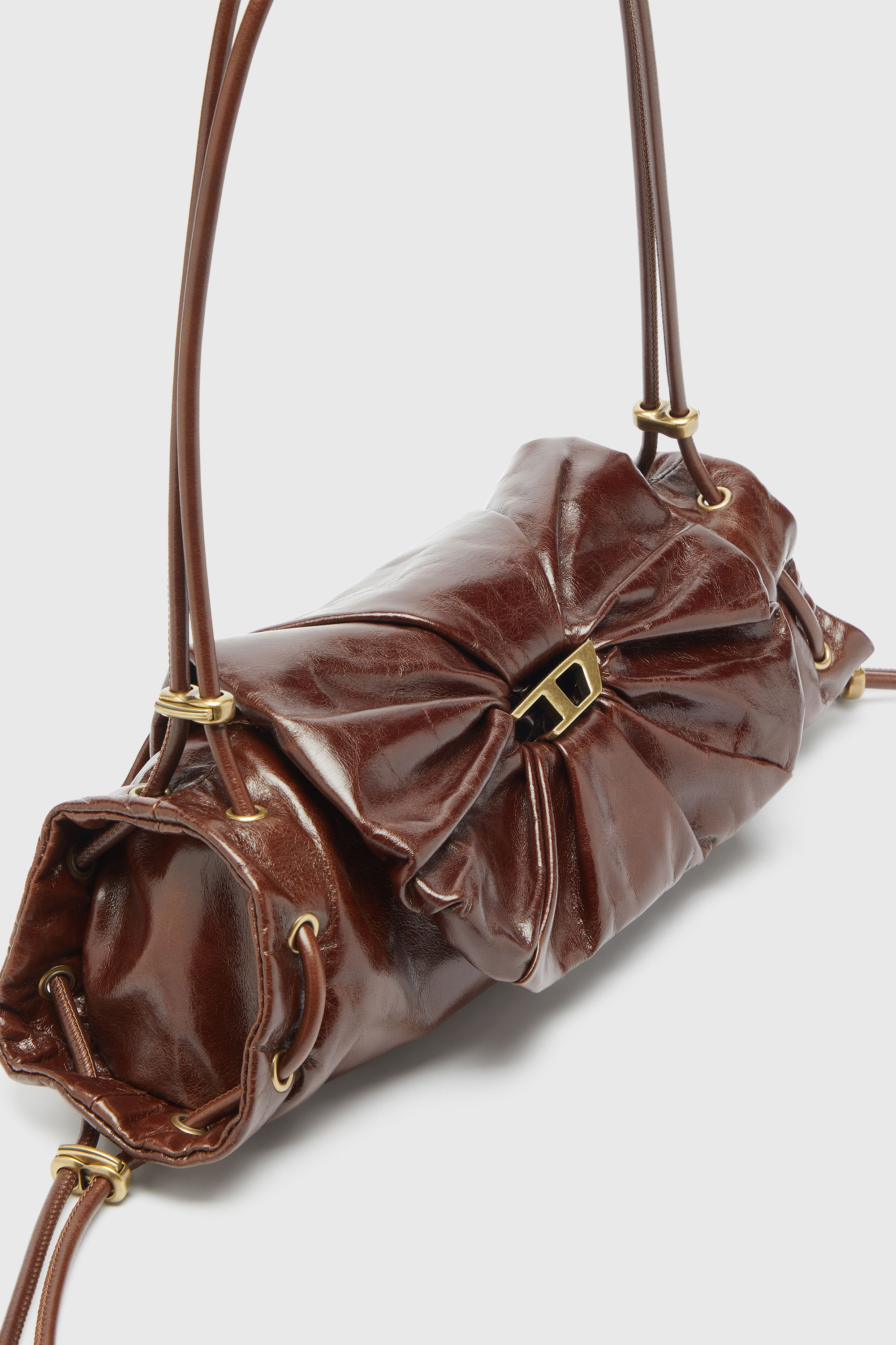 Diesel - SCRUNCH-D SHOULDER S, Scrunch-D-Borsa a spalla piccola arricciata in pelle lucida Donna in Marrone - 5