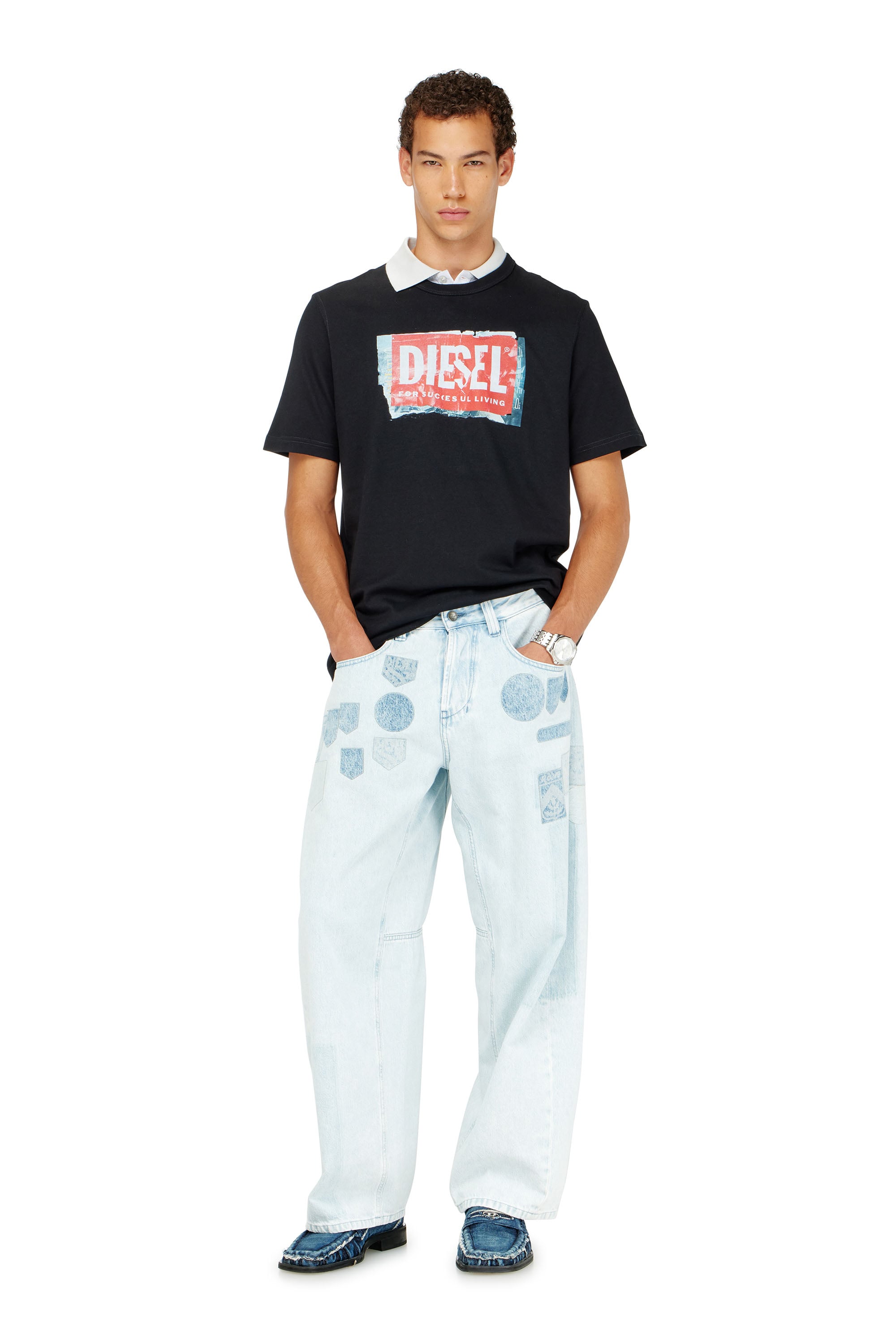 Diesel - T-ADJUST-Q6, T-shirt con logo effetto stropicciato Uomo in Nero - 2
