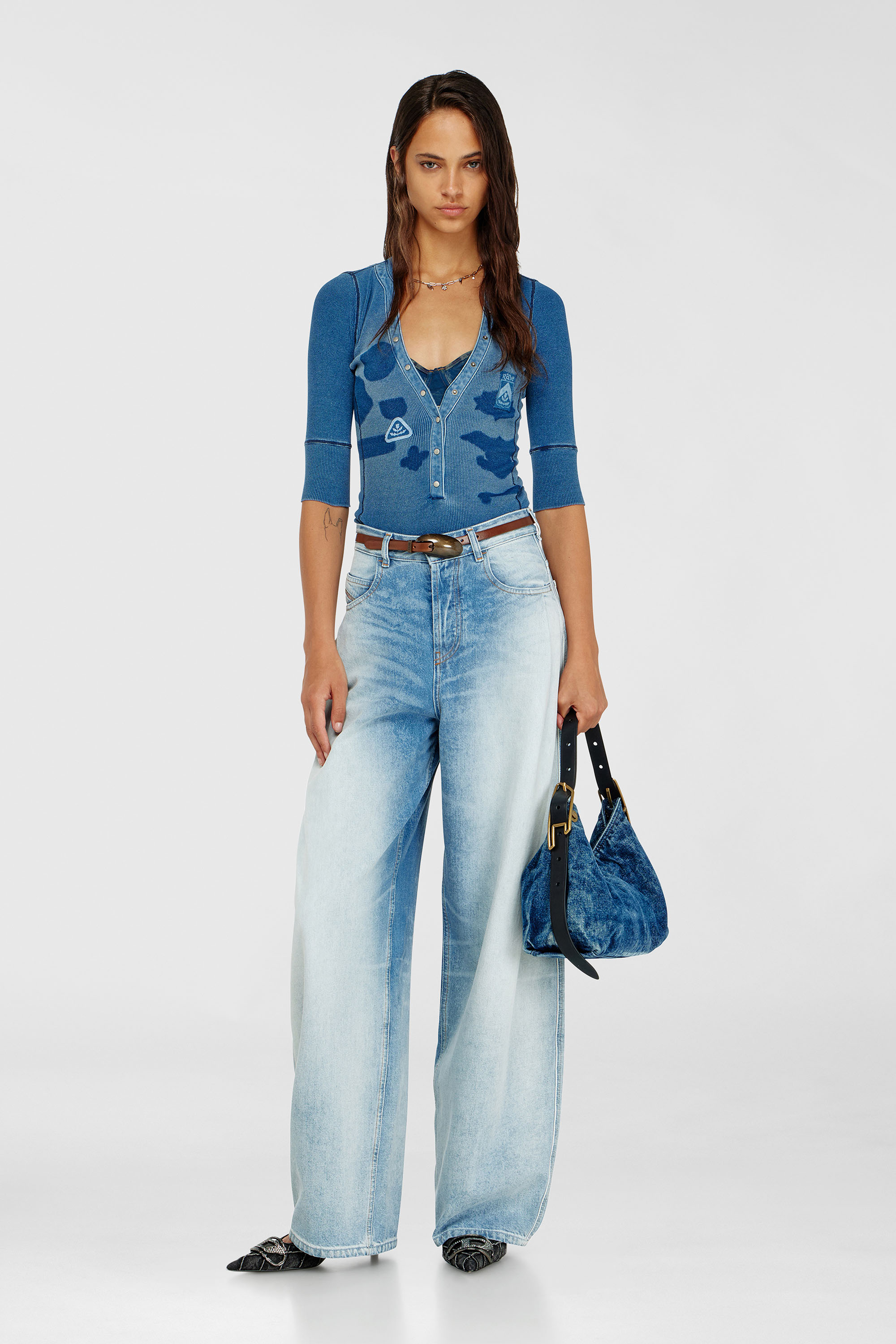 Diesel - T-EREME, Top henley con effetti shadow-patch Donna in Blu - 2