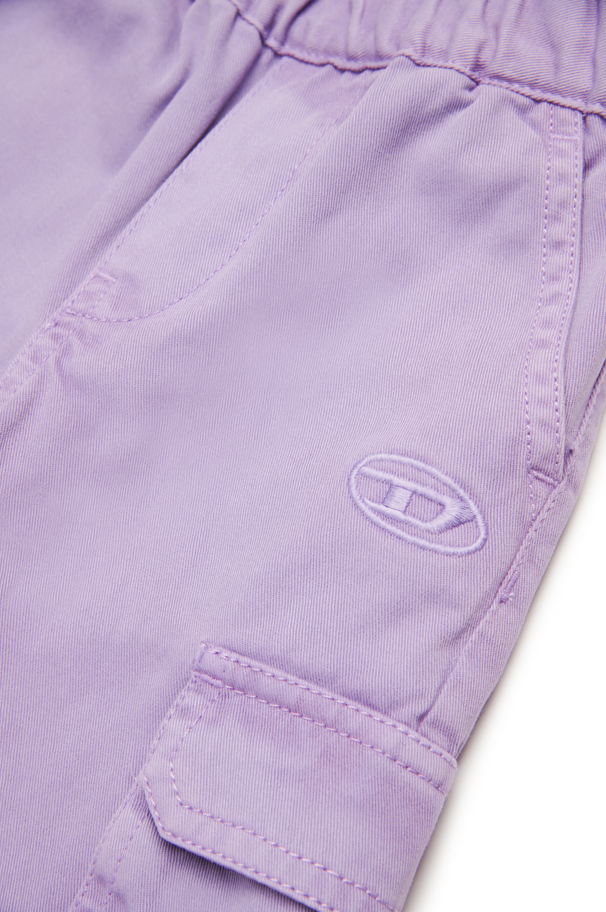 Diesel - PRATIB, Pantaloni cargo in gabardine di cotone Donna in Viola - 4