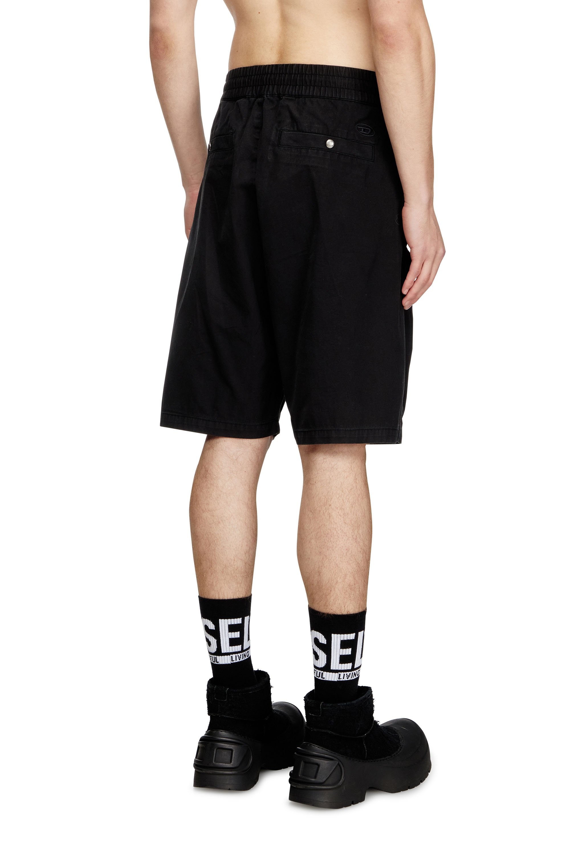 Diesel - P-BEECK-SHORT, Short con tasche in cotone biologico Uomo in Nero - 4