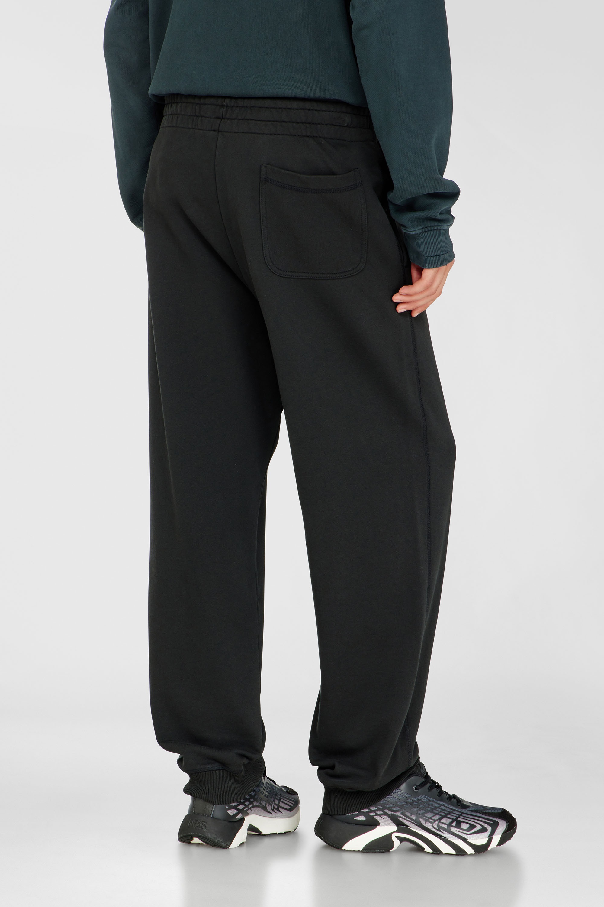 Diesel - P-MARKY-IOD, Pantaloni in cotone con Oval D metallico Uomo in Nero - 4