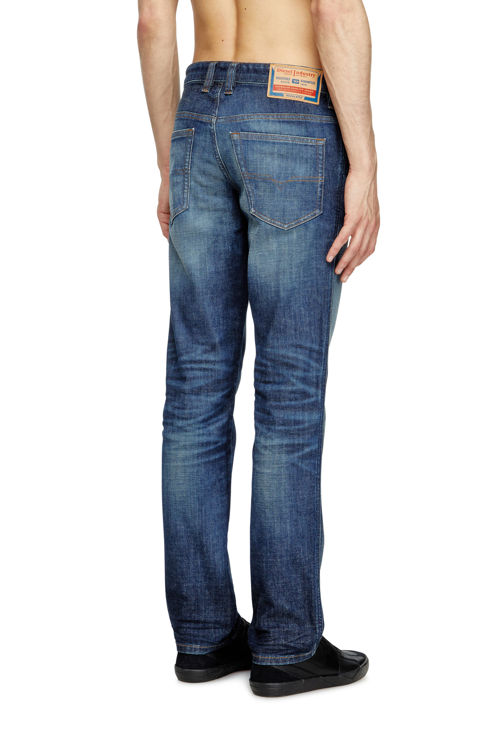 Diesel - Slim Jeans 1993 D-Vyl 0DBEI Uomo, Blu Scuro - Image 3