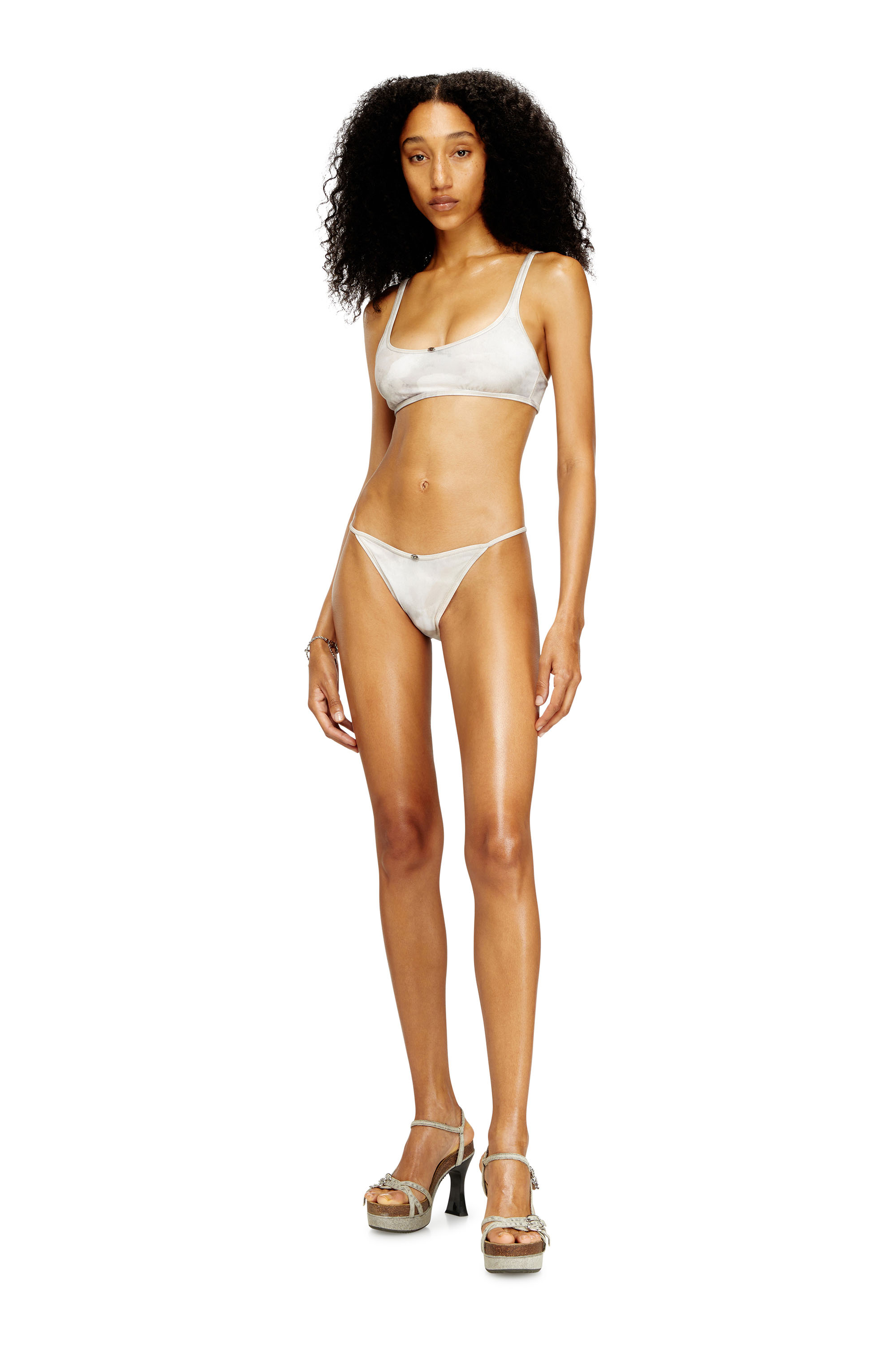 Diesel - CAMILLA-UTLT, Slip bikini a costine e stampa camouflage Donna in Bianco - 1