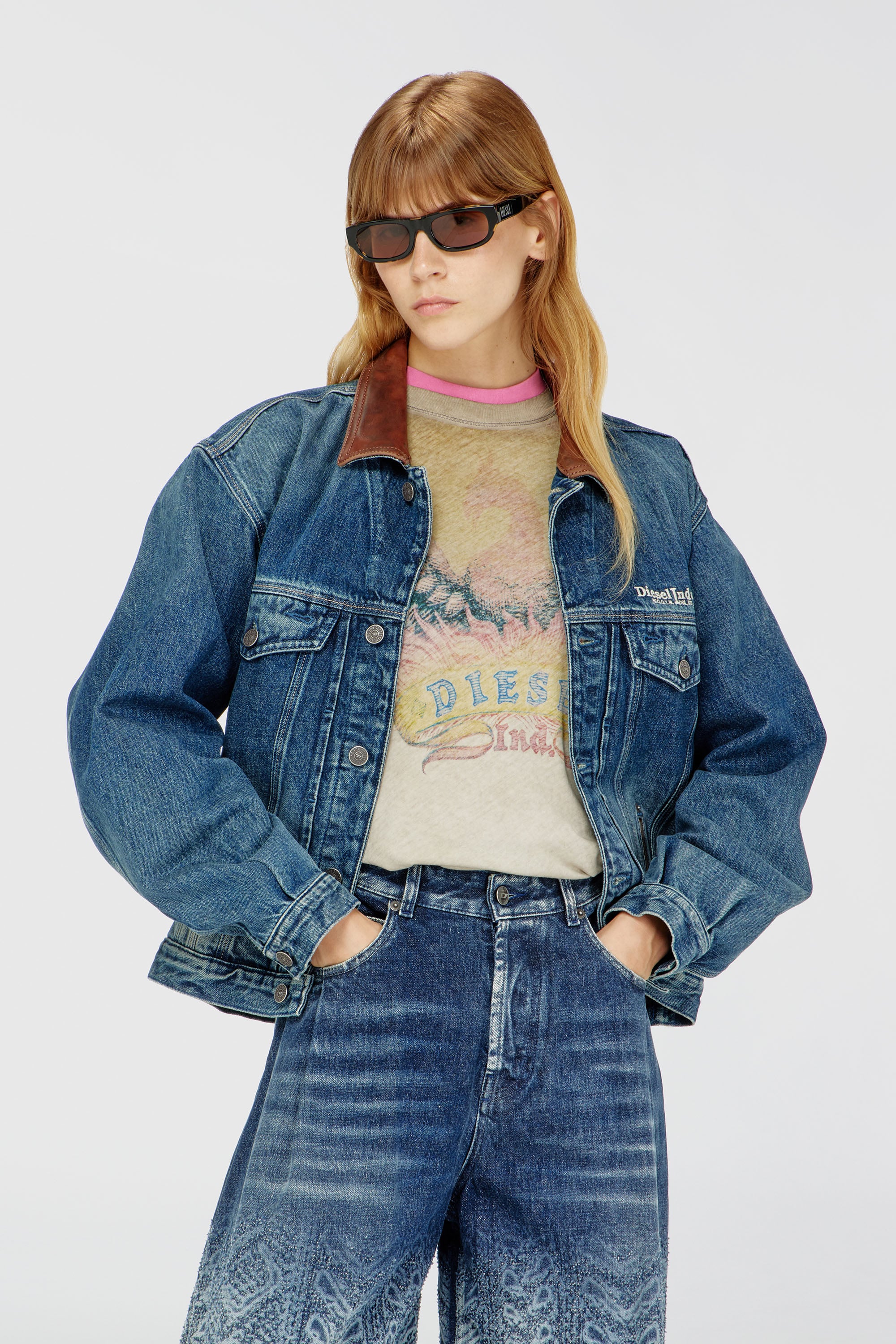 Diesel - D-DENVER-S1, Giacca trucker in denim con bordi in pelle a contrasto Unisex in Blu - 1