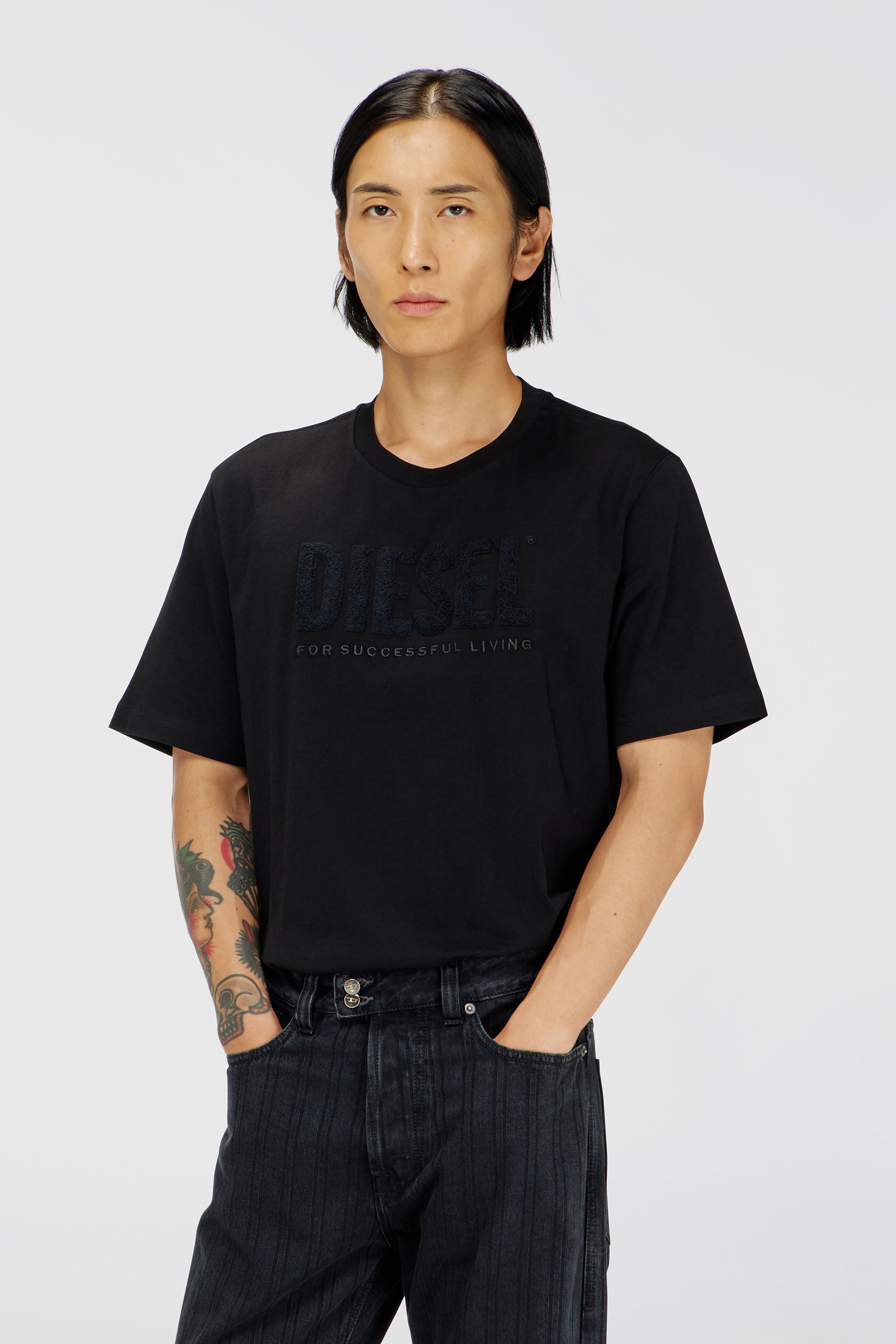 Diesel - T-JUST-OVA-T92, T-shirt in cotone con stampa logo Diesel tono su tono Uomo in Nero - 1