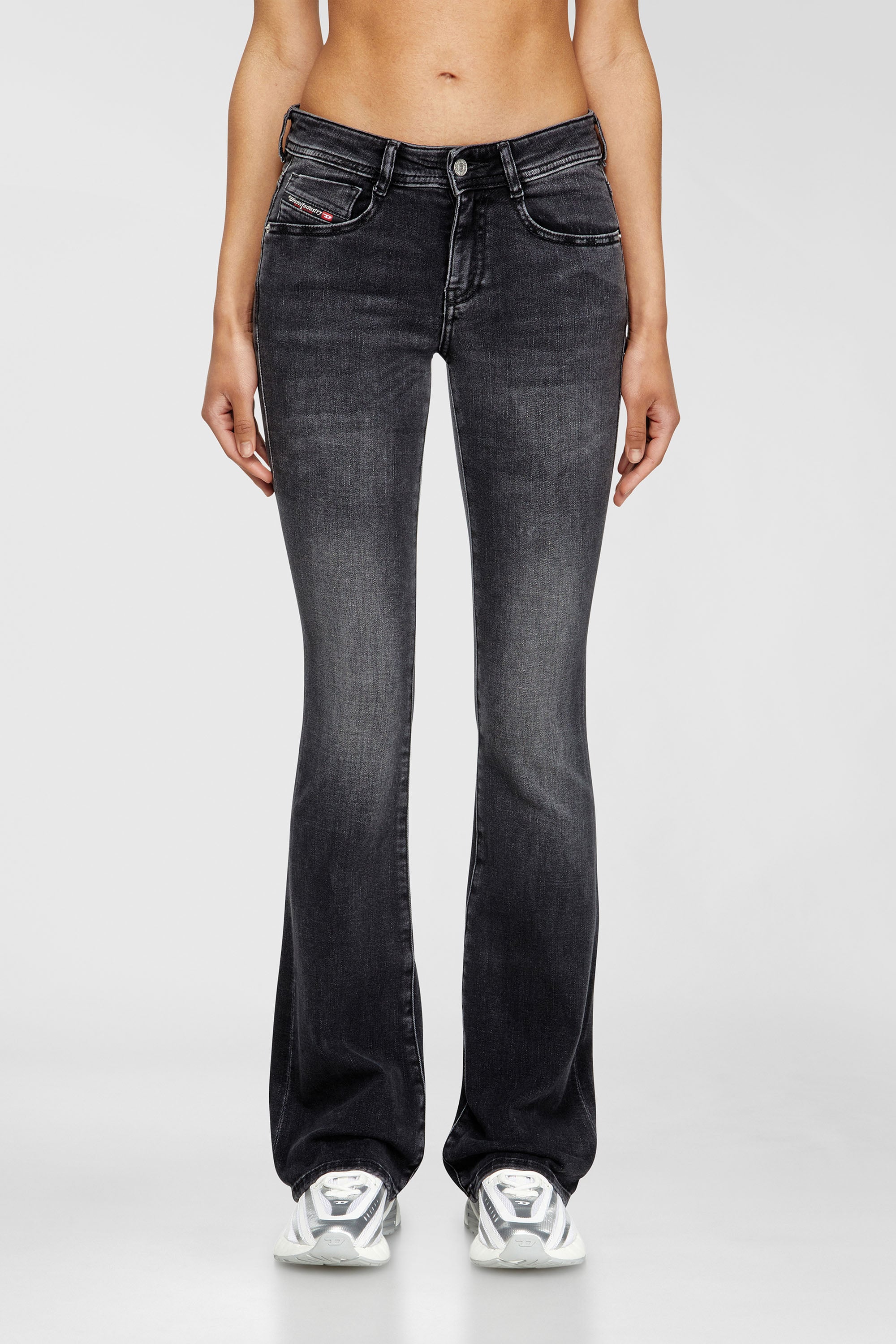 Diesel - Bootcut Jeans 1969 D-Ebbey 0DBDN Donna, Nero/Grigio scuro - Image 1