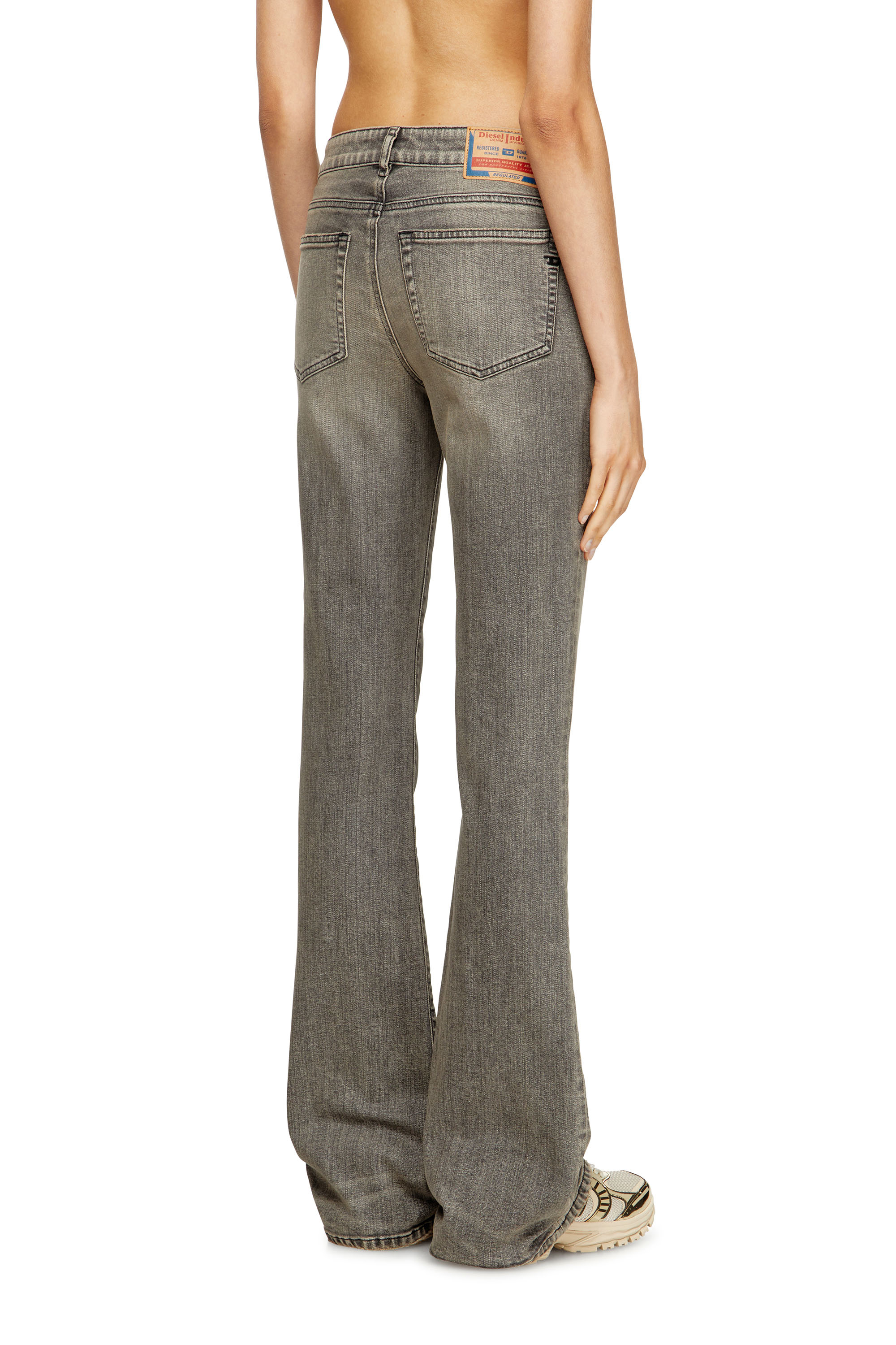 Diesel - Bootcut Jeans 1969 D-Ebbey 09L99 Donna, Grigio - Image 4