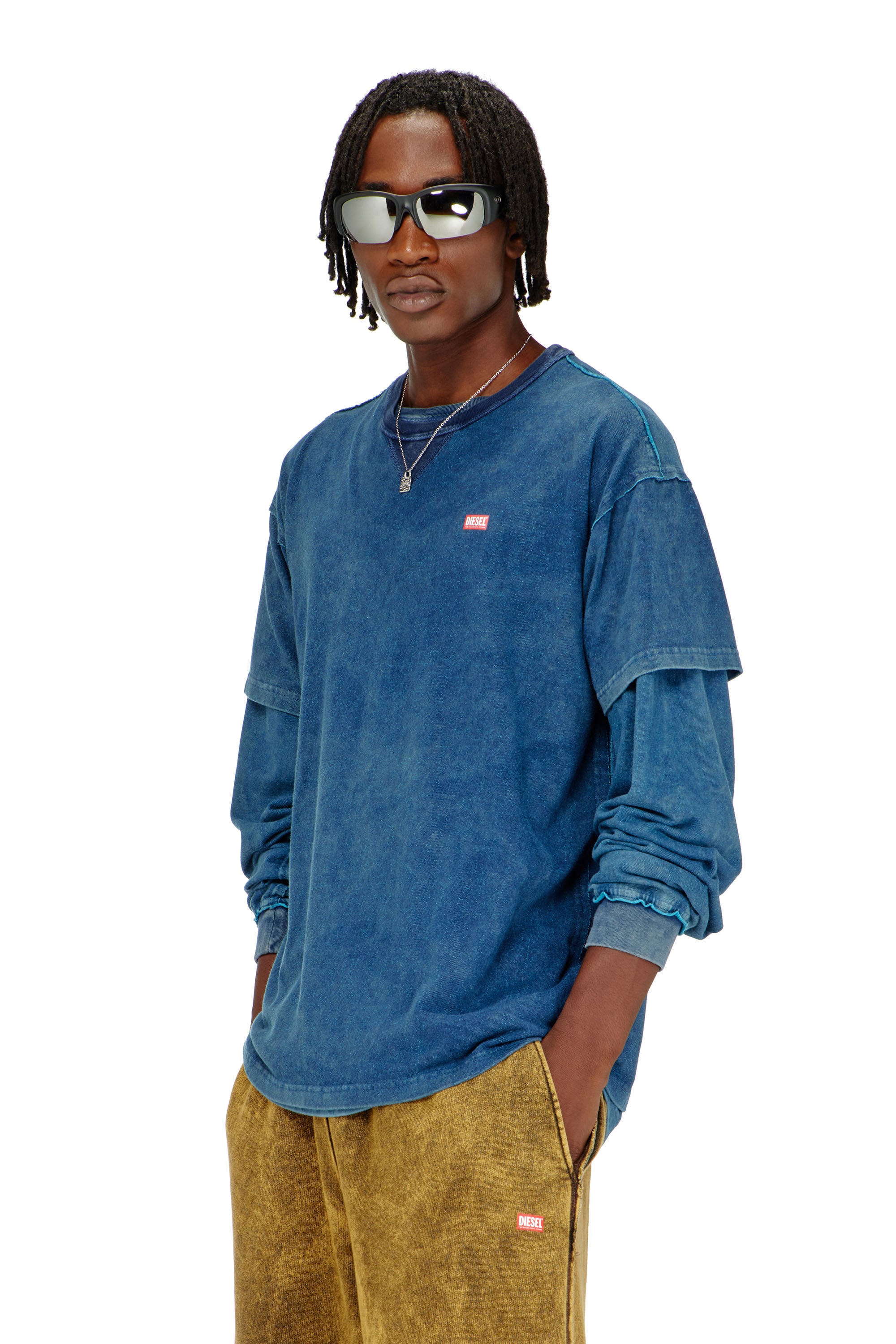Diesel - T-NORM-RAW, T-shirt acid wash con dettagli sfrangiati Uomo in Blu - 1