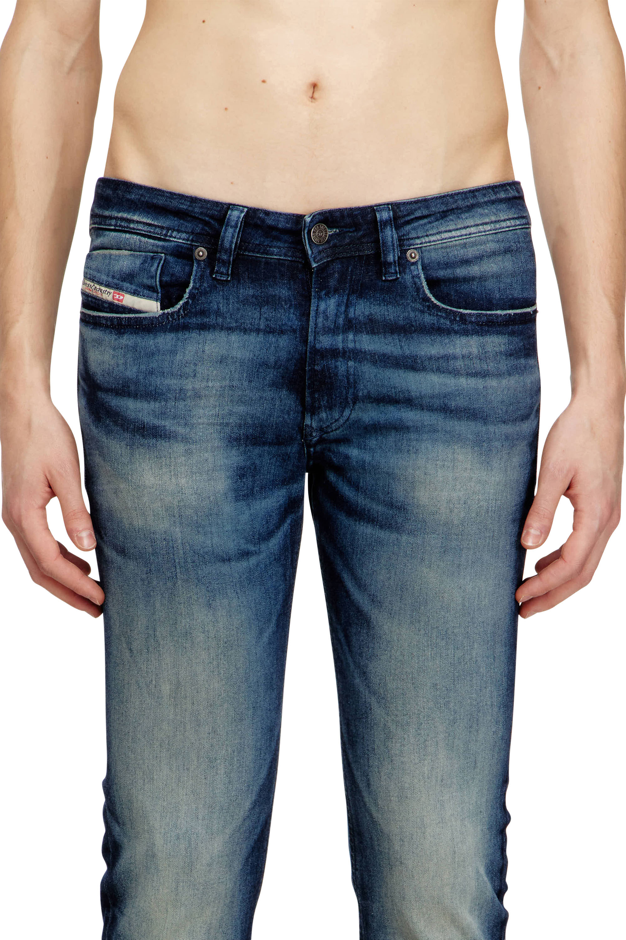 Diesel - Skinny Jeans 1979 Sleenker 0ADBM Uomo, Blu Scuro - Image 5