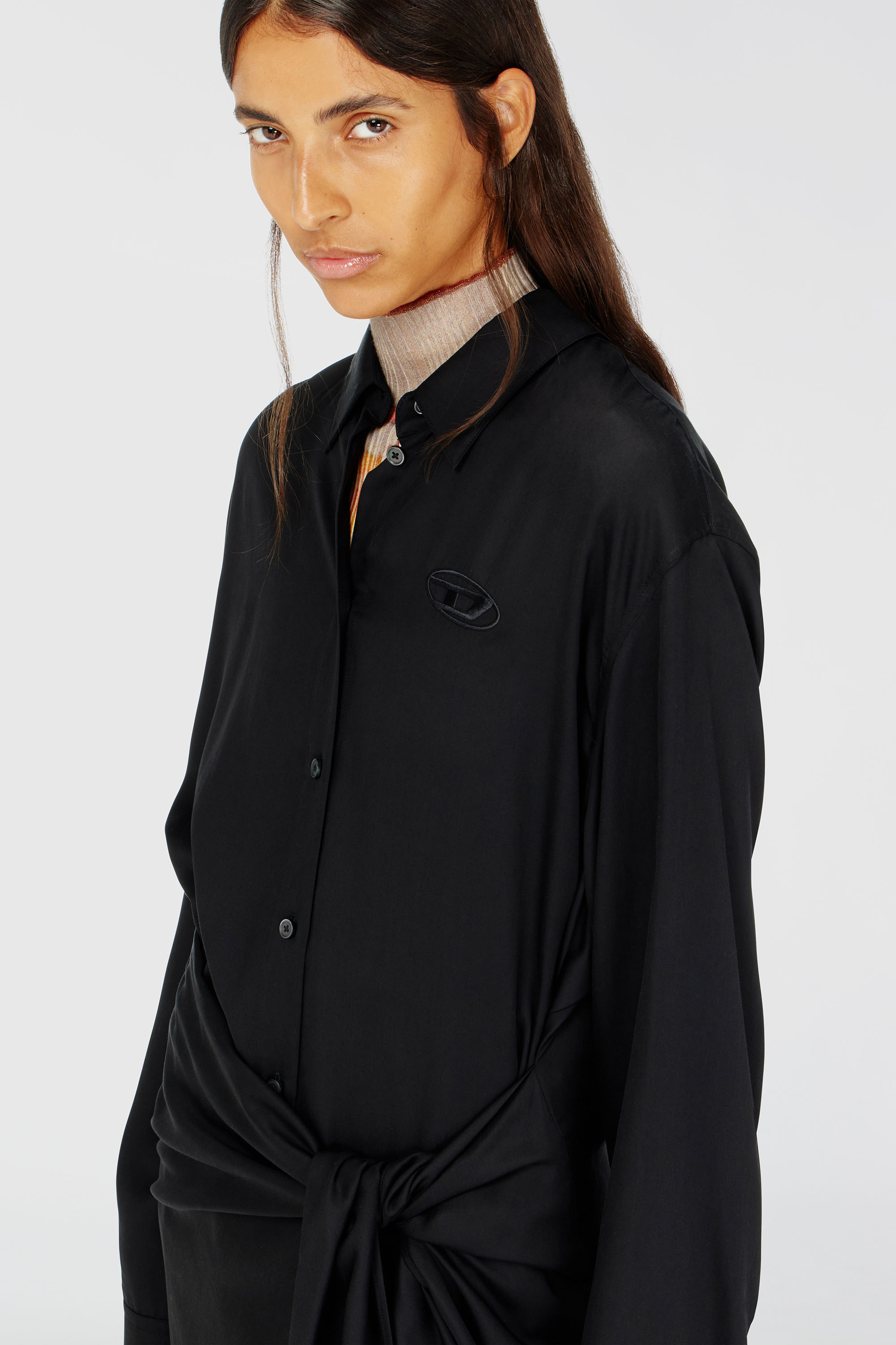 Diesel - D-ILETTA-S1, Abito a camicia midi con dettagli intrecciato Donna in Nero - 5