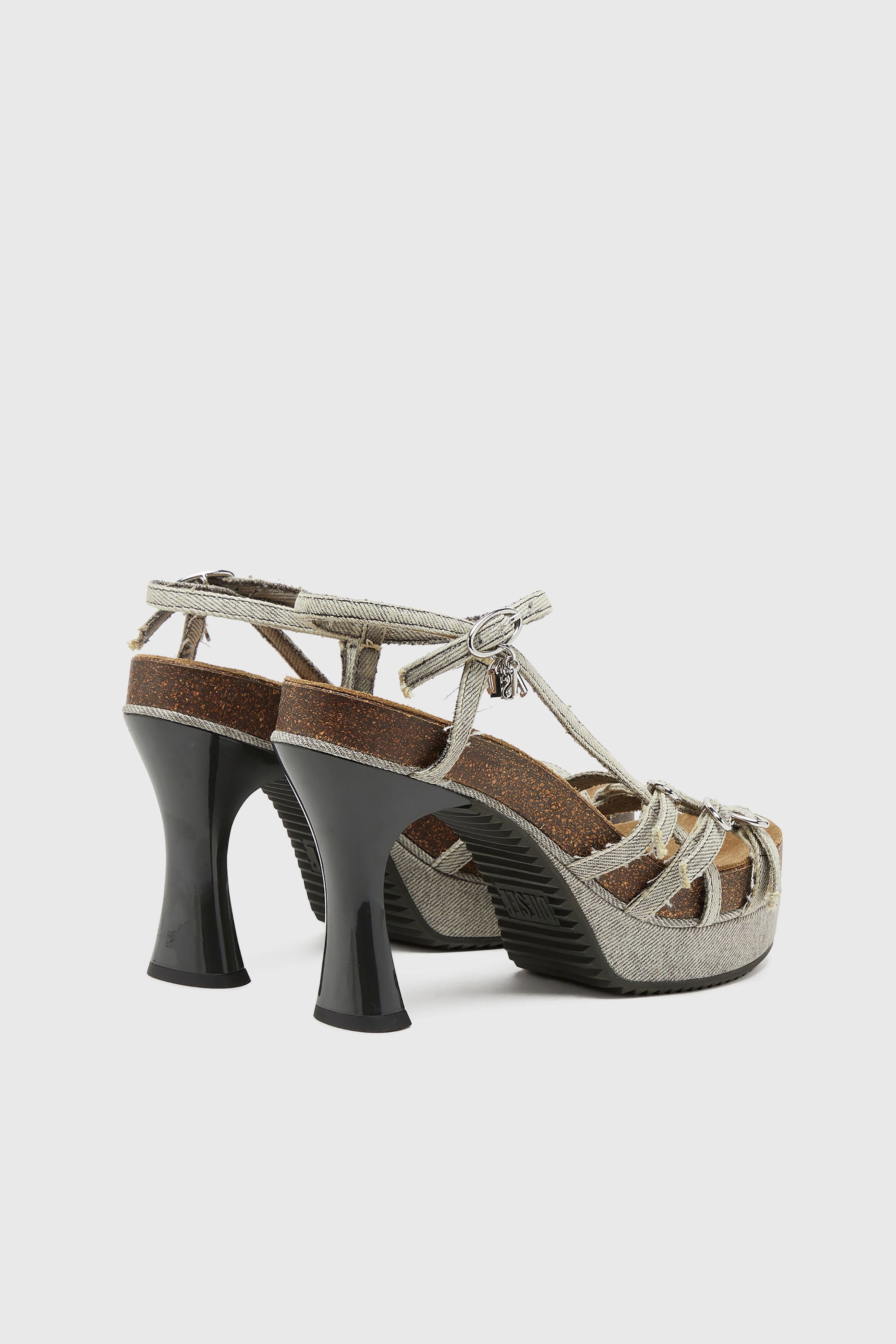 Diesel - D-WOODSTOCK 105 SANDAL, D-Woodstock-Sandali platform con cinturini in denim Donna in Grigio - 2
