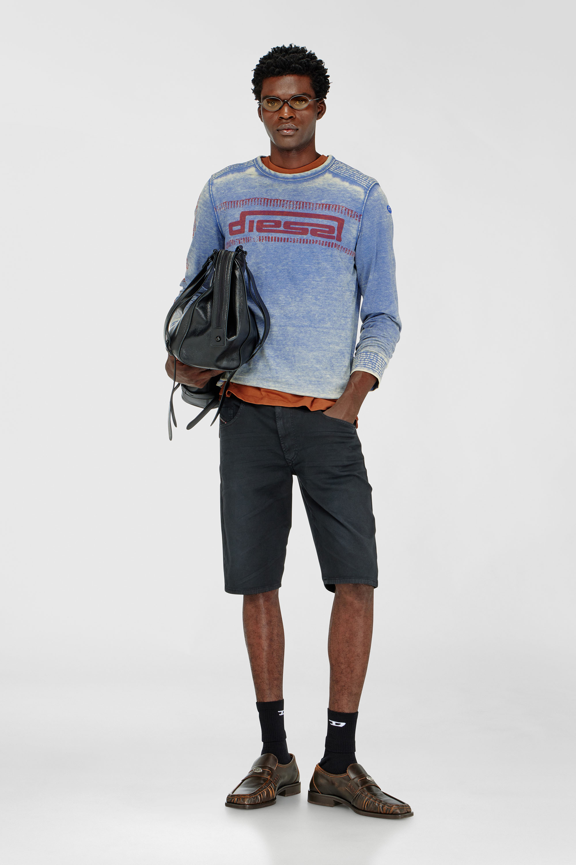 Diesel - 2033 D-KROOLEY-SHORT JOGG, Shorts chino in JoggJeans Uomo in Nero - 1