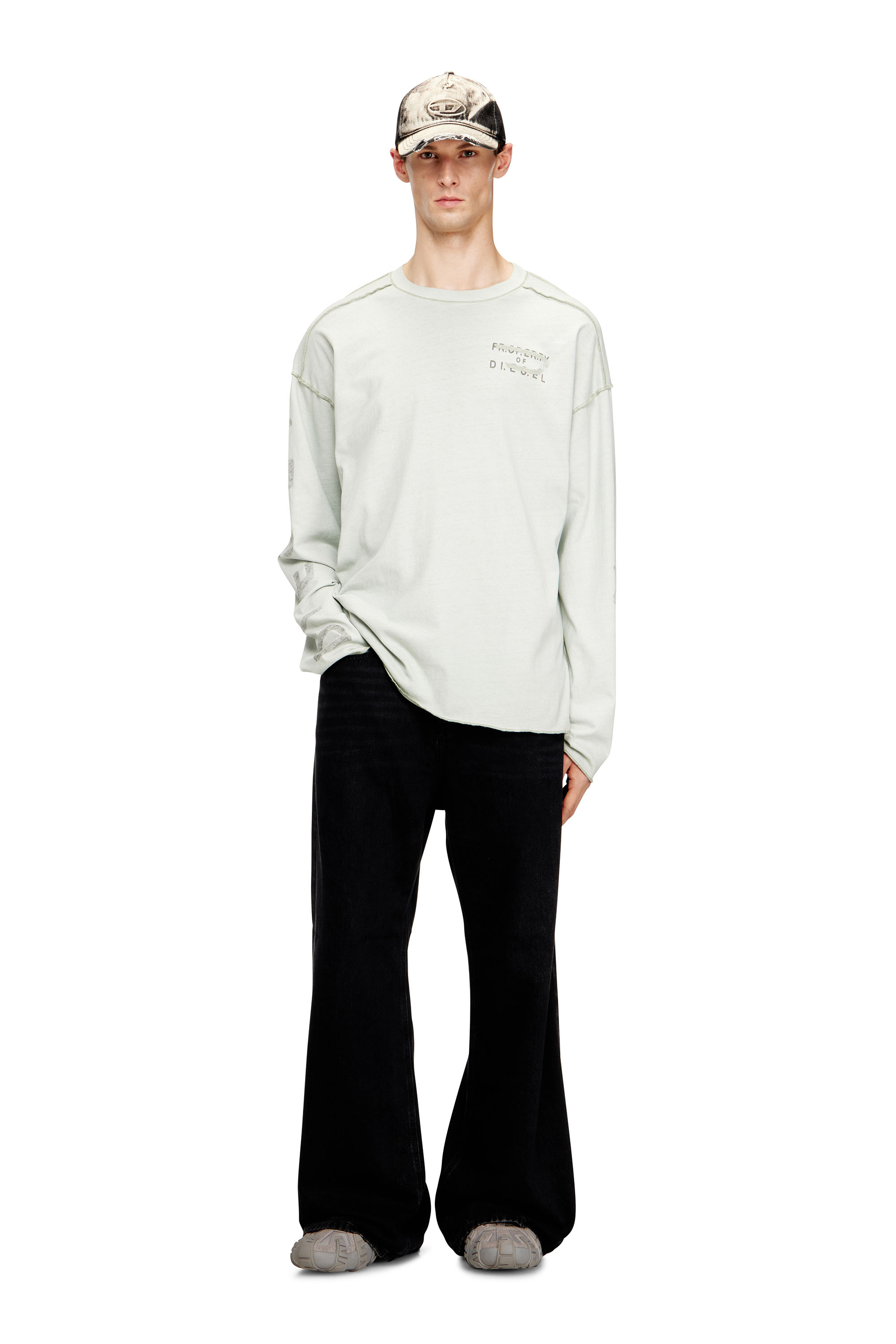 Diesel - T-LOOK-LS, T-shirt a maniche lunghe rilassata con maniche stampate Uomo in Grigio - 1