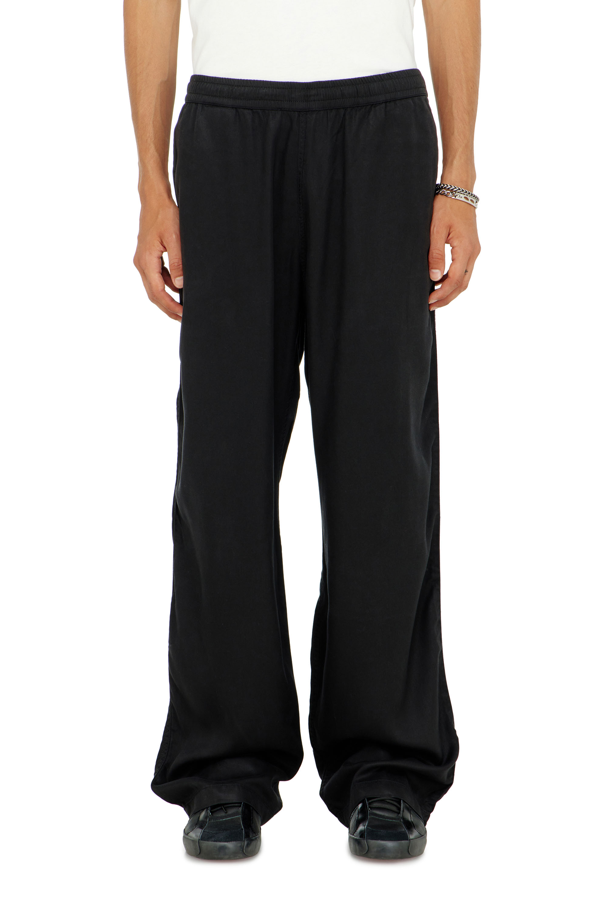 Diesel - P-DREYER-C, Pantaloni con coulisse in twill sfumato Uomo in Nero - 2