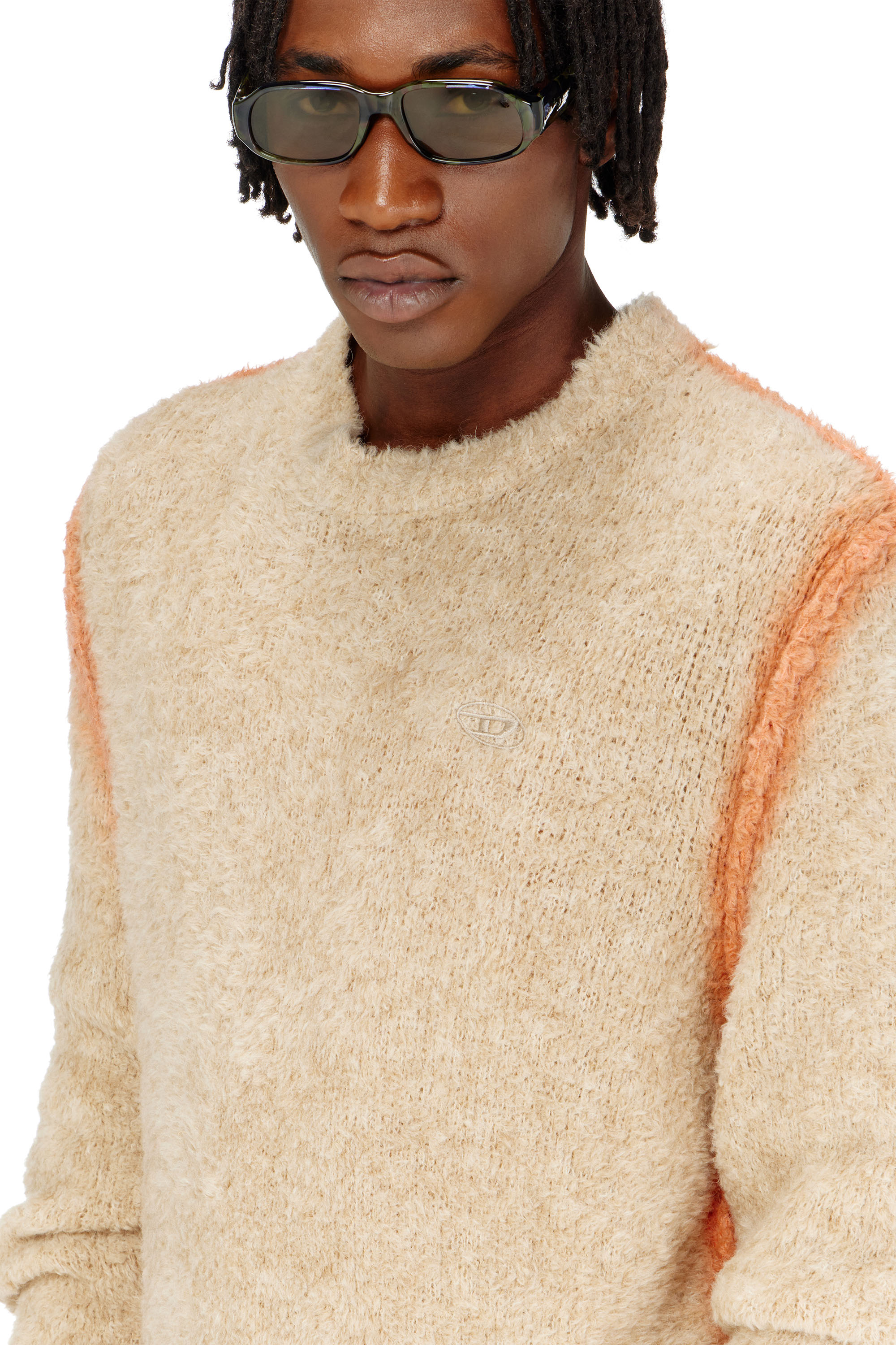 Diesel - K-RIMI, Maglione in misto alpaca con cuciture effetto spray Uomo in Marrone - 5