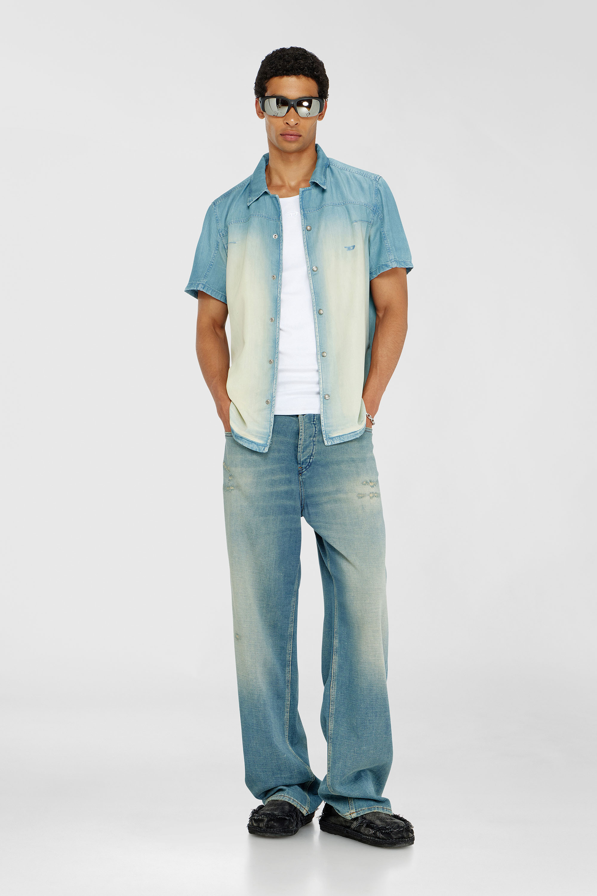 Diesel - D-CLARIVO-S, Camicia a maniche corte in denim fluido sovratinto Uomo in Blu - 2