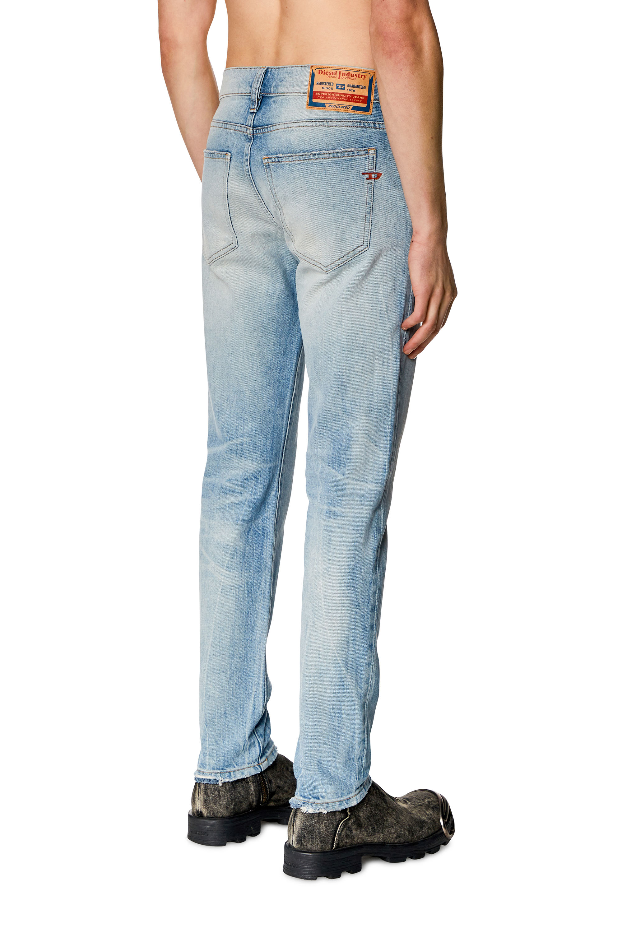 Diesel - Slim Jeans 2019 D-Strukt 0DQAB, Blu Chiaro - Image 3