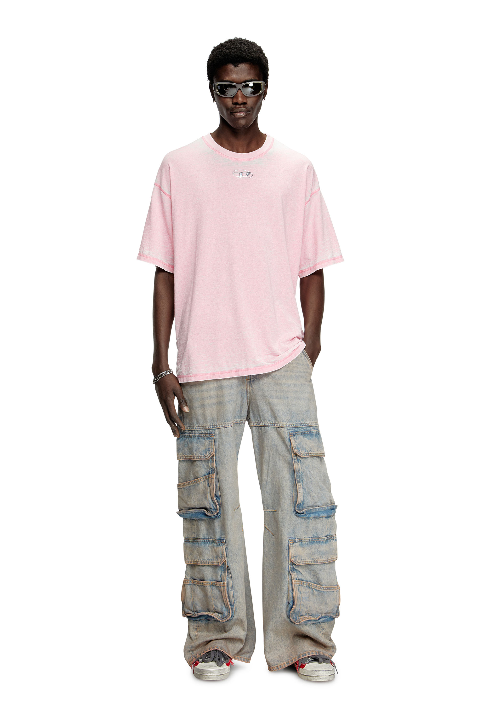 Diesel - T-BOXT-PAK, T-shirt con burnout e logo effetto cromato Uomo in Rosa - 2