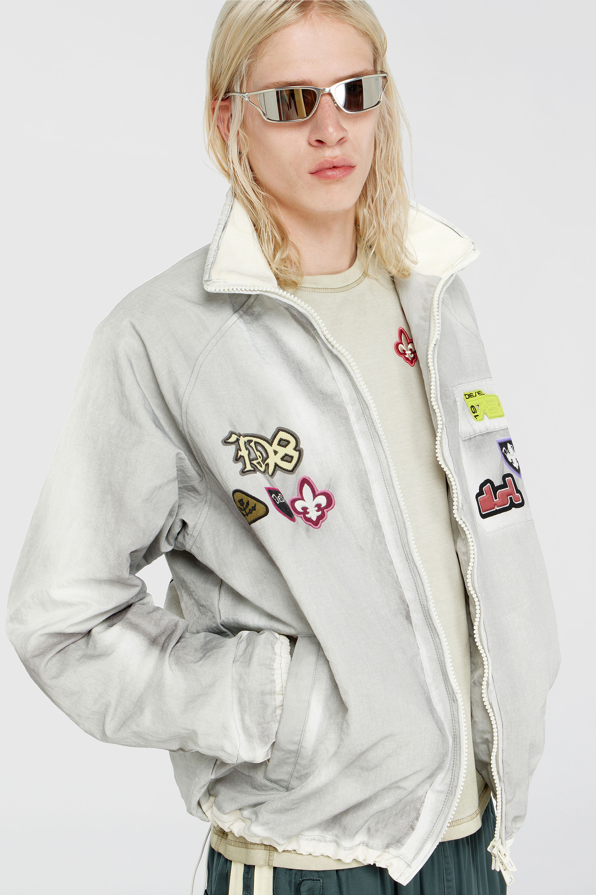 Diesel - J-PATCH, Giacca windbreaker con patch trompe l&rsquo;oeil Uomo in Grigio - 5