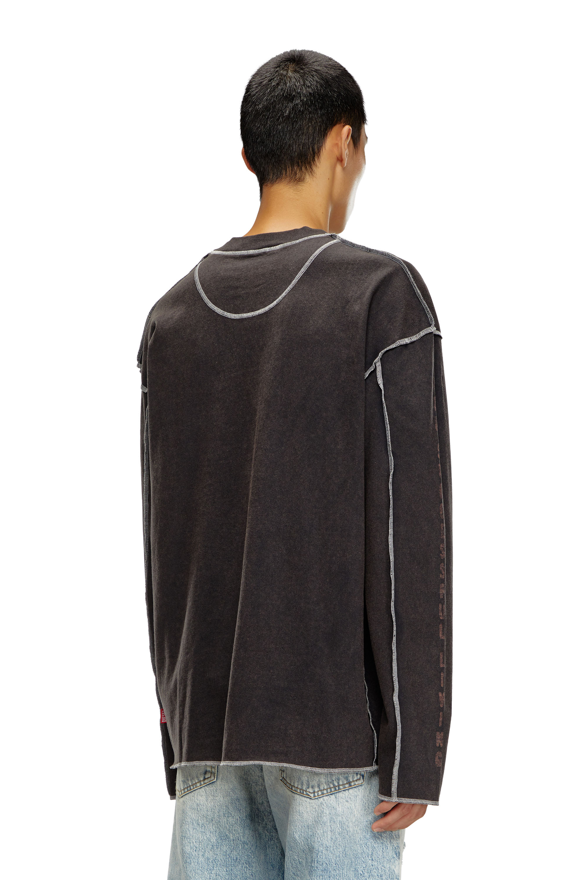 Diesel - T-CRAOR-LS, T-shirt a maniche lunghe con effetto inside-out Uomo in Grigio - 4