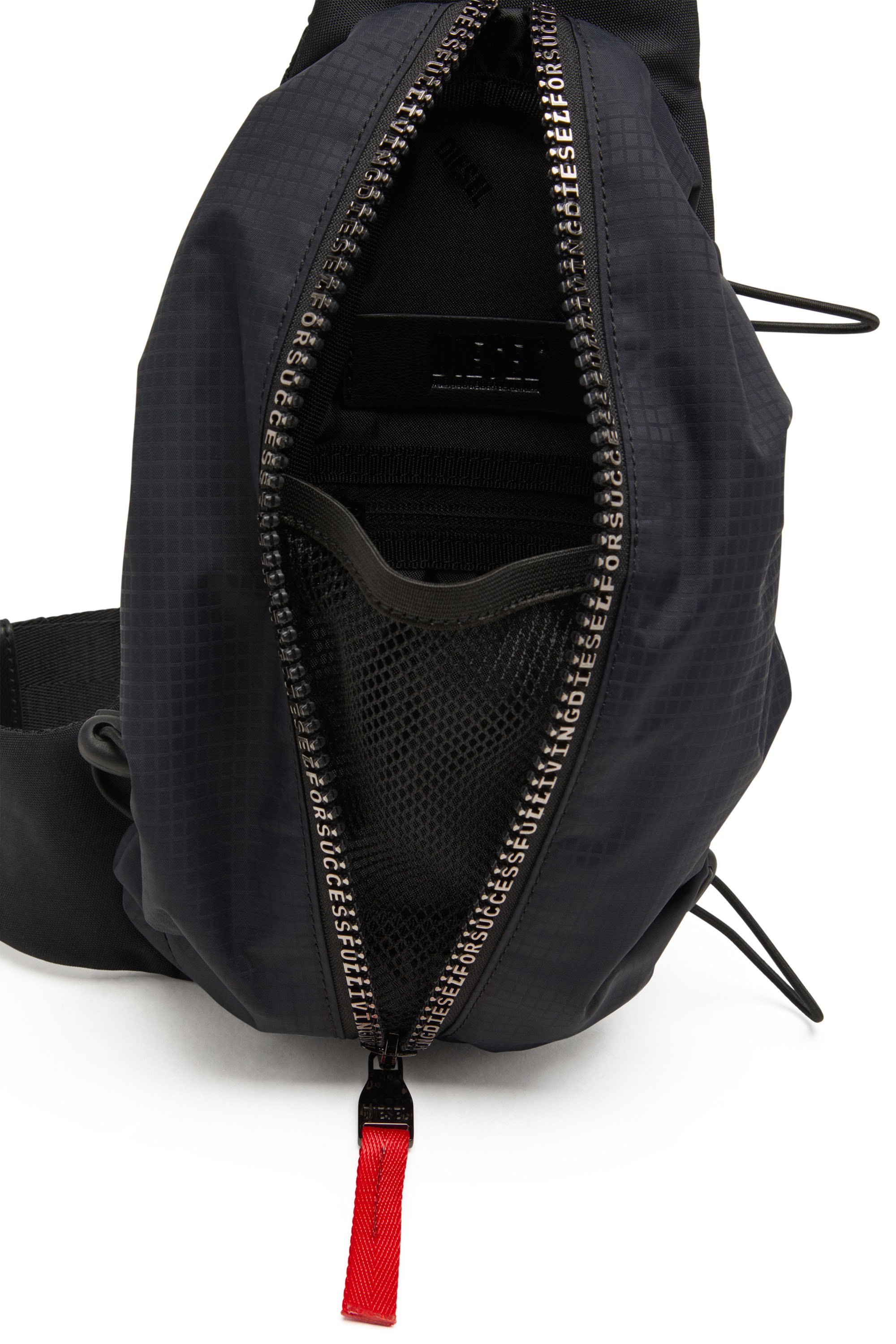 Diesel - ZIP-D CROSSBODY X, Zip-D-Borsa monospalla in shell jacquard Uomo in Nero - 4