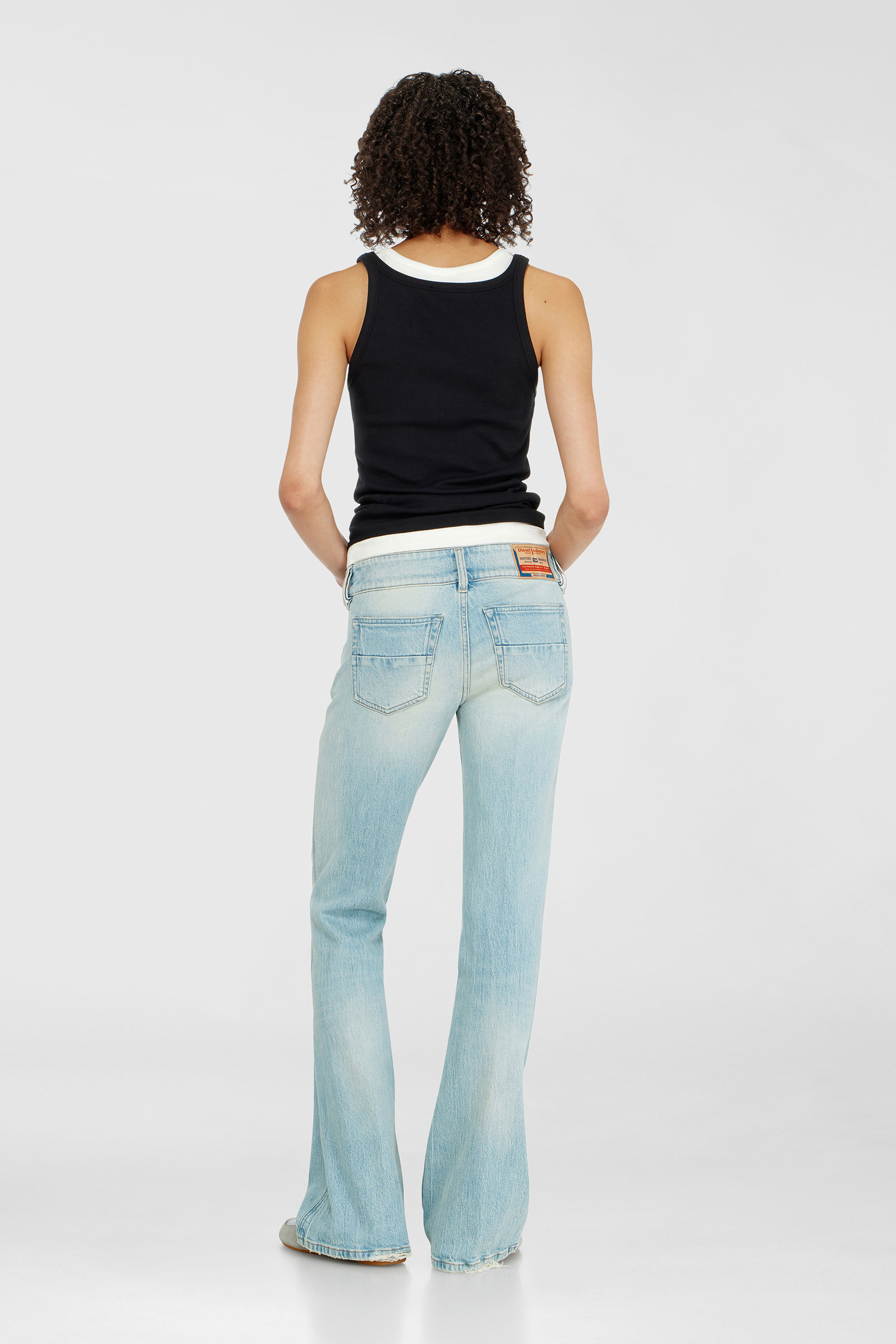 Diesel - Bootcut Jeans D-Hush 0KBBX Donna, Blu Chiaro - Image 3
