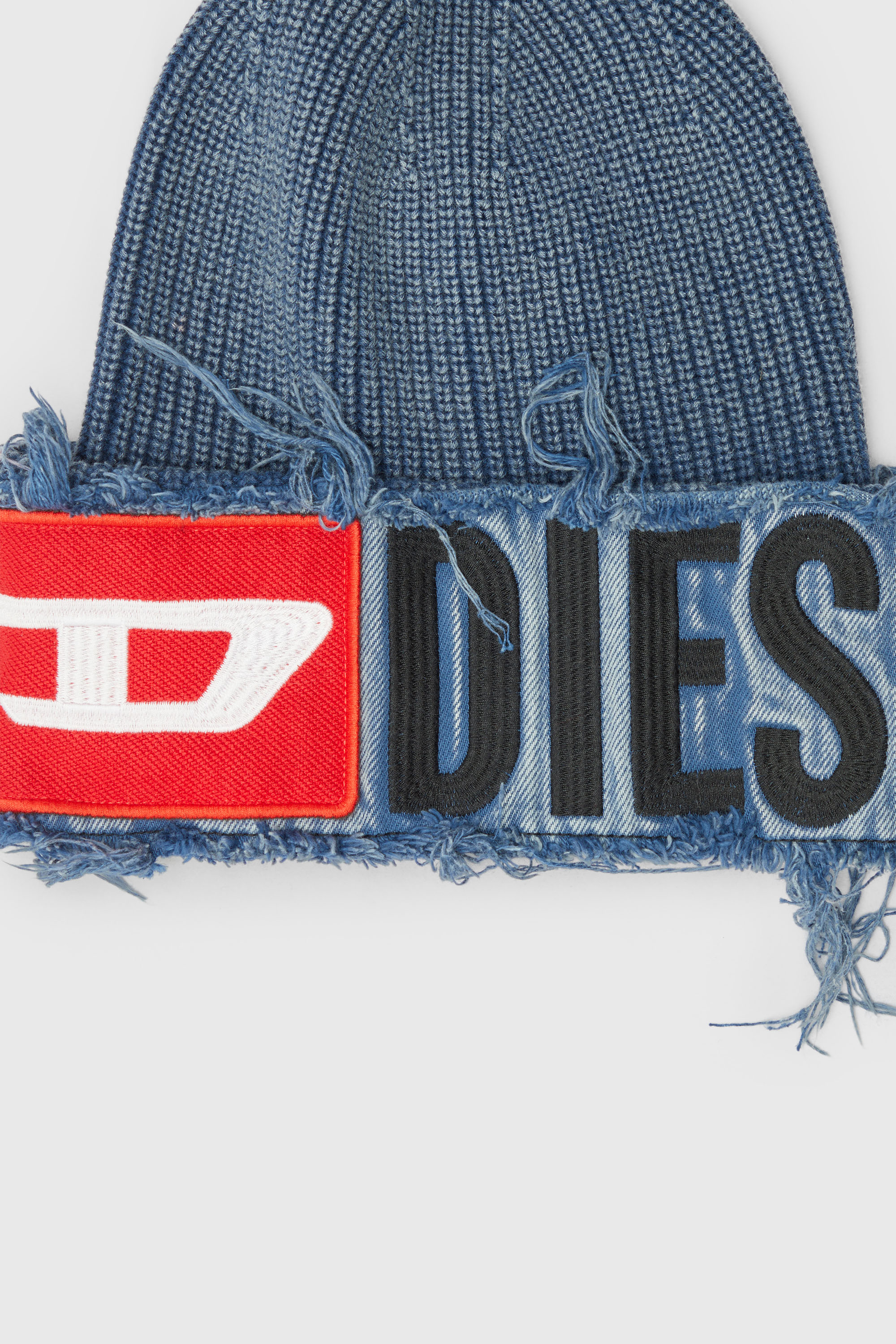 Diesel - K-FROK, Beanie effetto denim con patch Unisex in Blu - 3