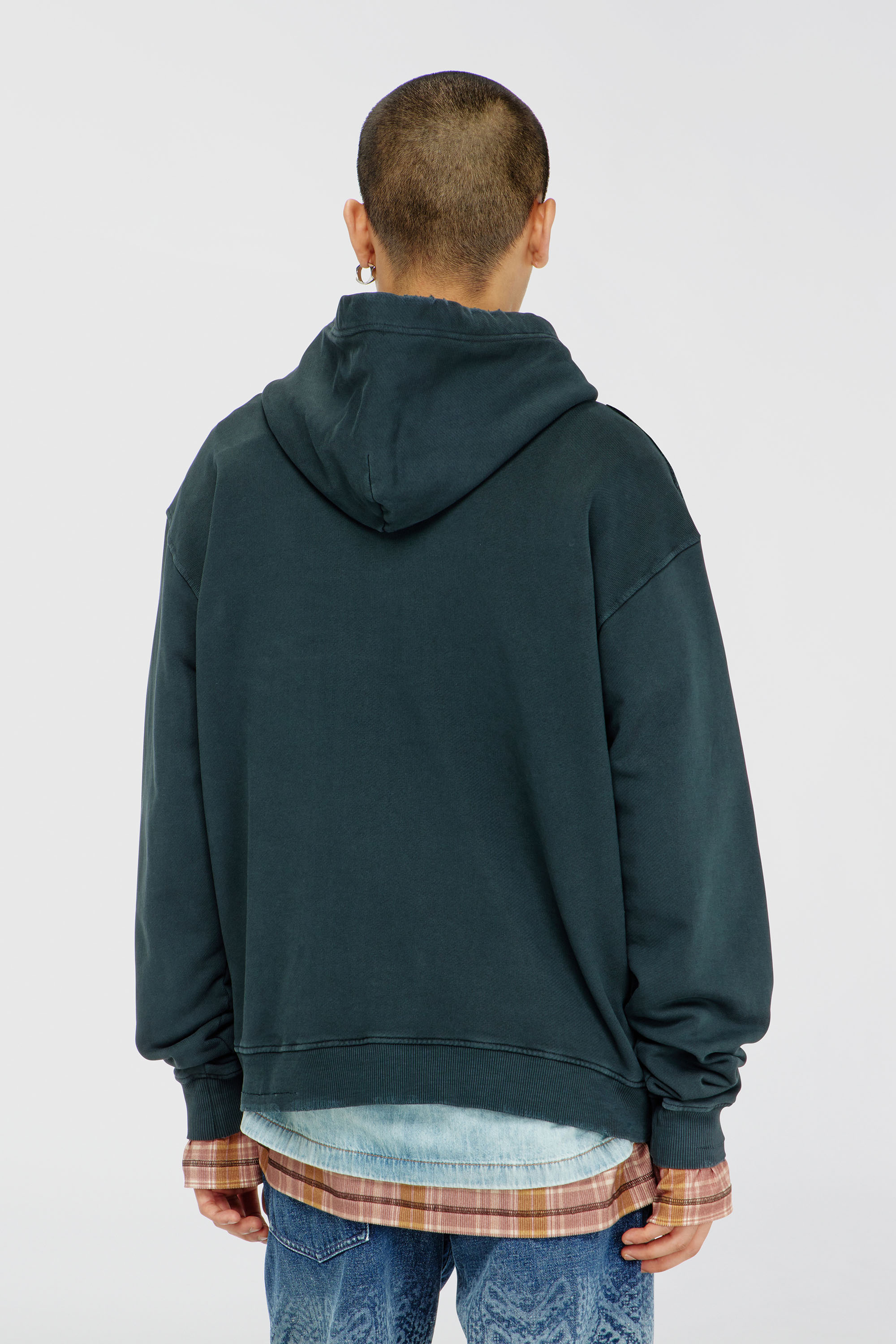 Diesel - S-NORM-HOOD-CRYSTALS, Hoodie con strappi e dettagli in cristallo Uomo in Verde - 4